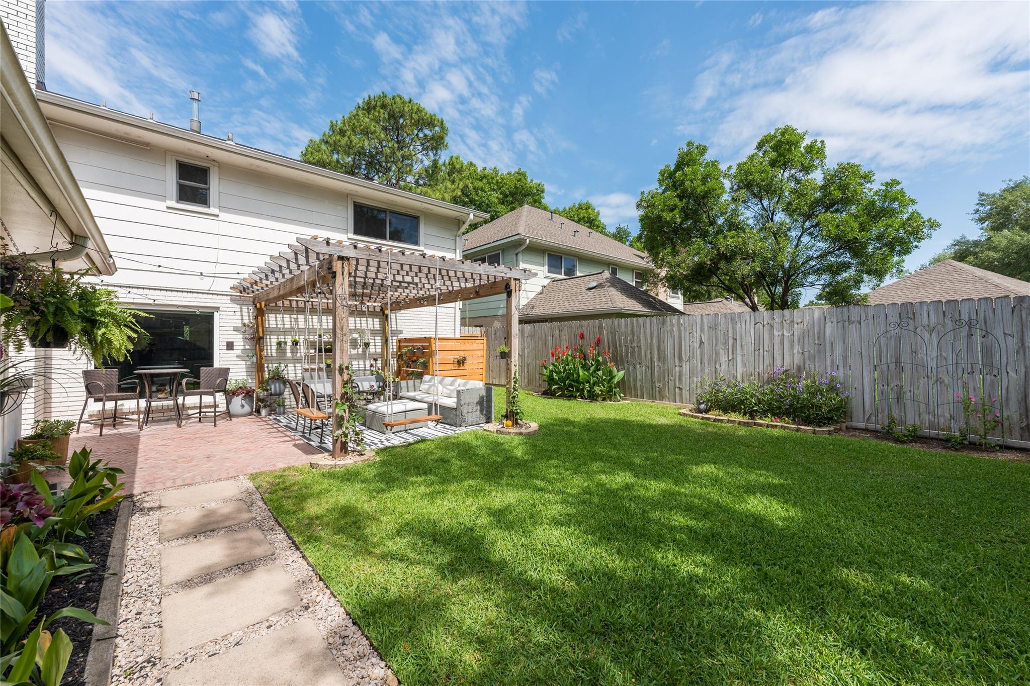 2802 Bernadette Lane