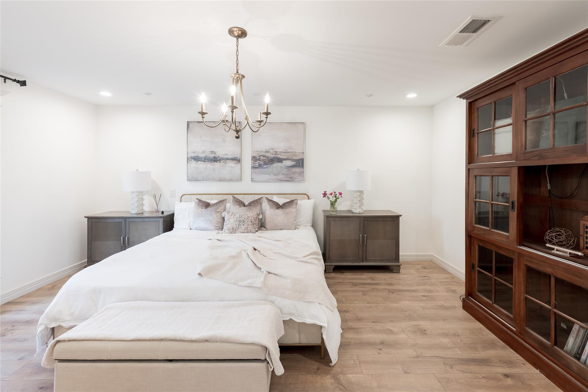 2802 Bernadette Lane