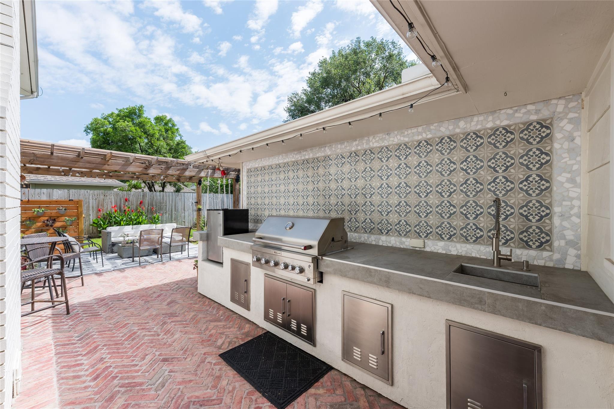 2802 Bernadette Lane