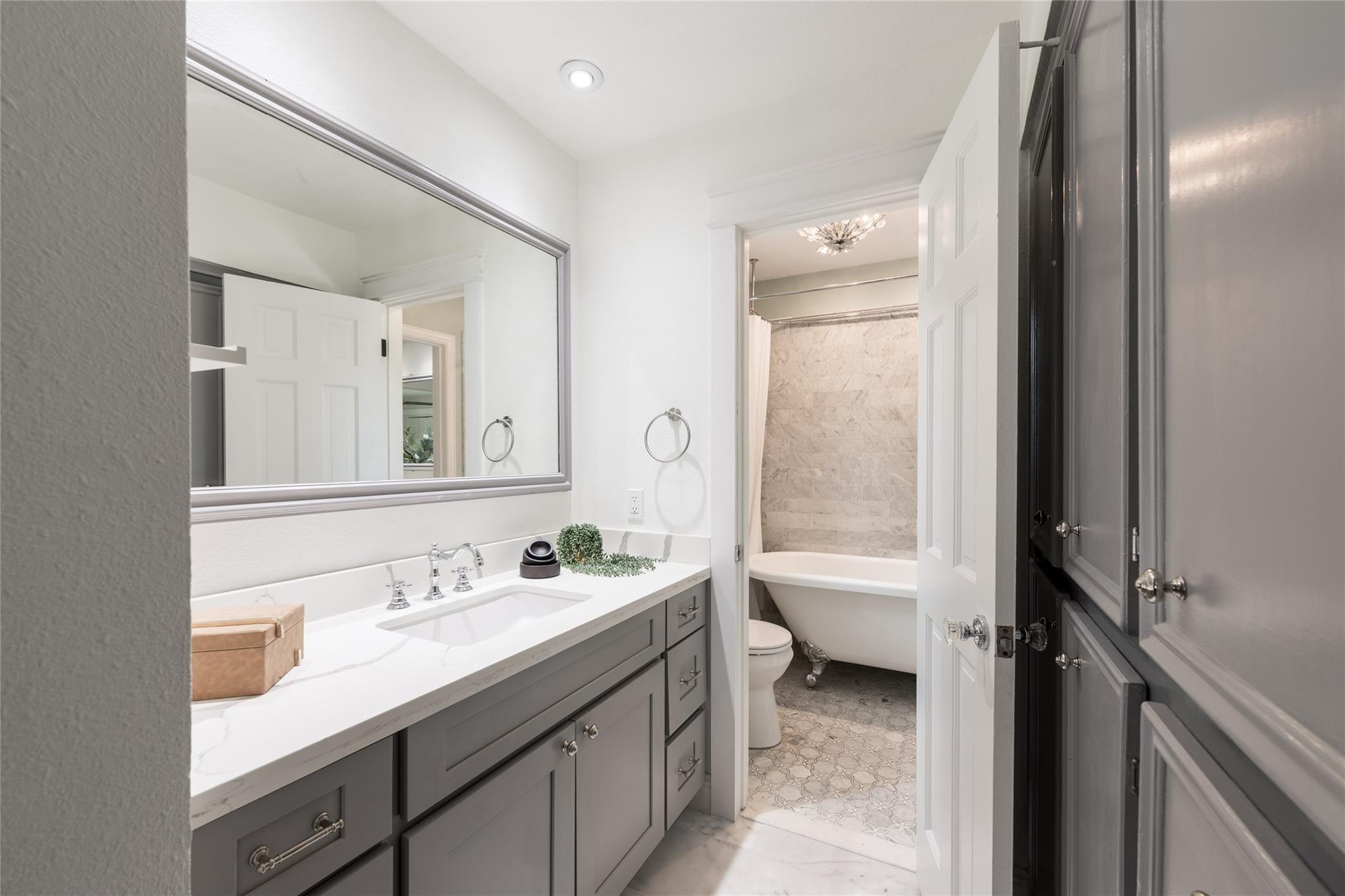 2802 Bernadette Lane