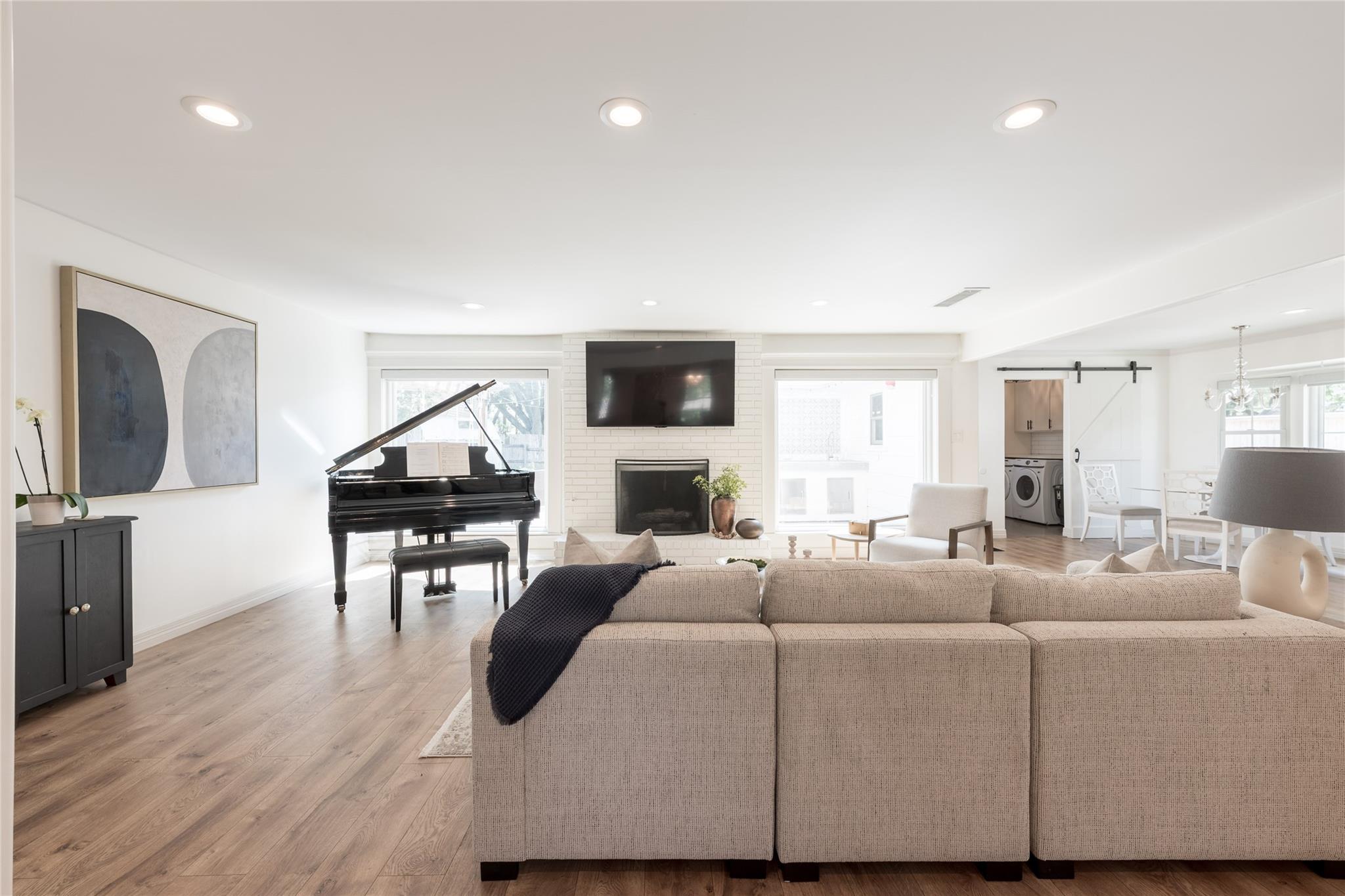 2802 Bernadette Lane