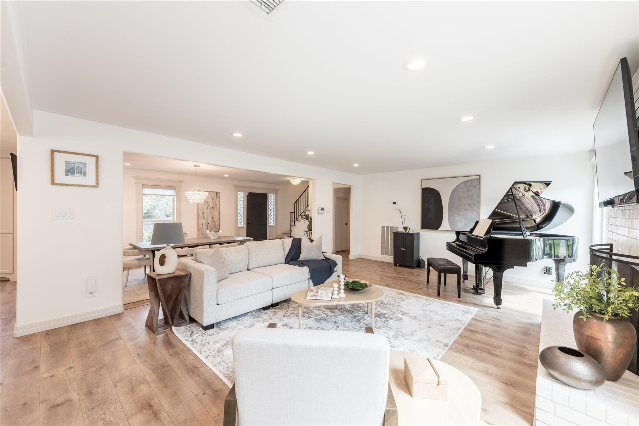 2802 Bernadette Lane