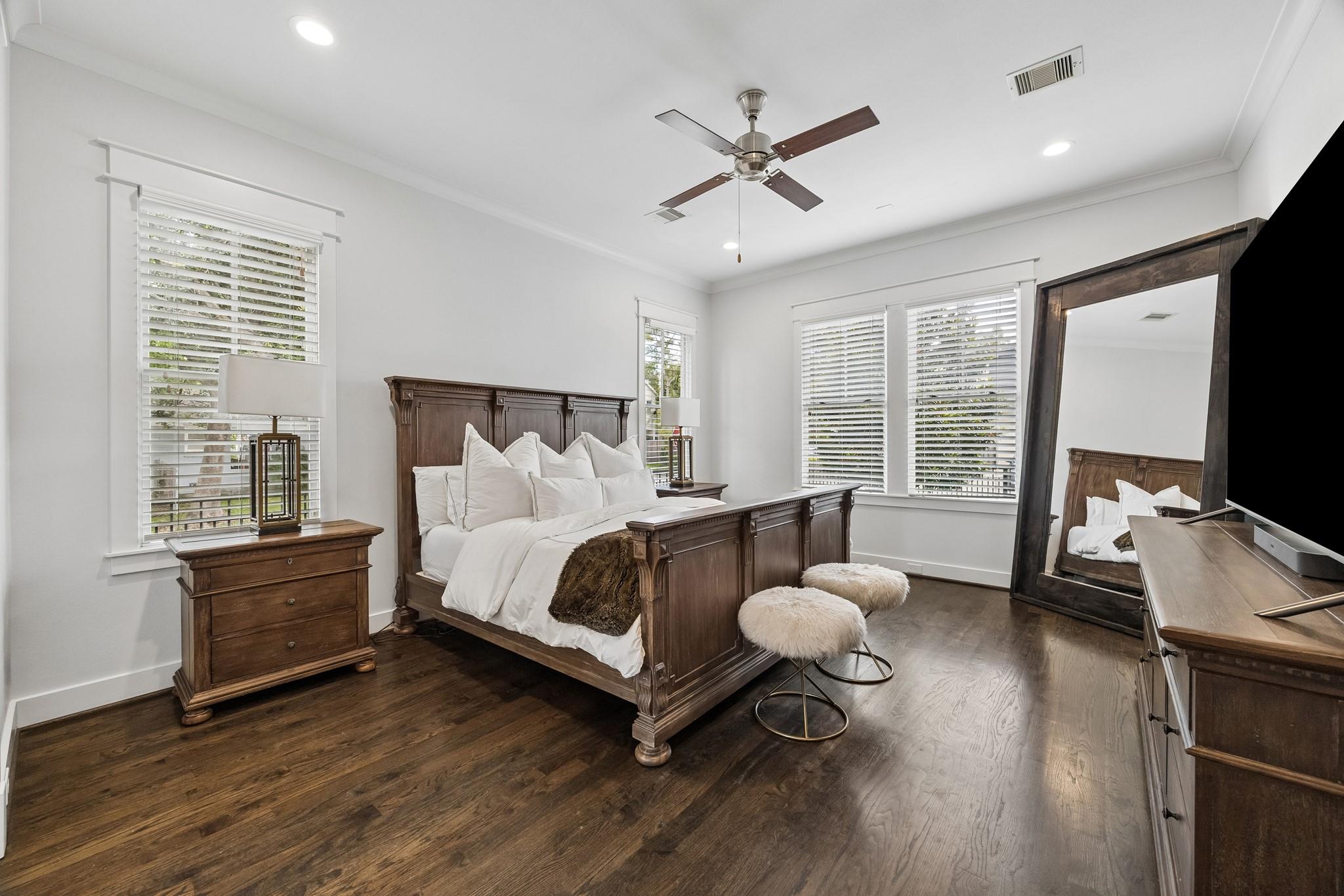 135 E 23rd Street