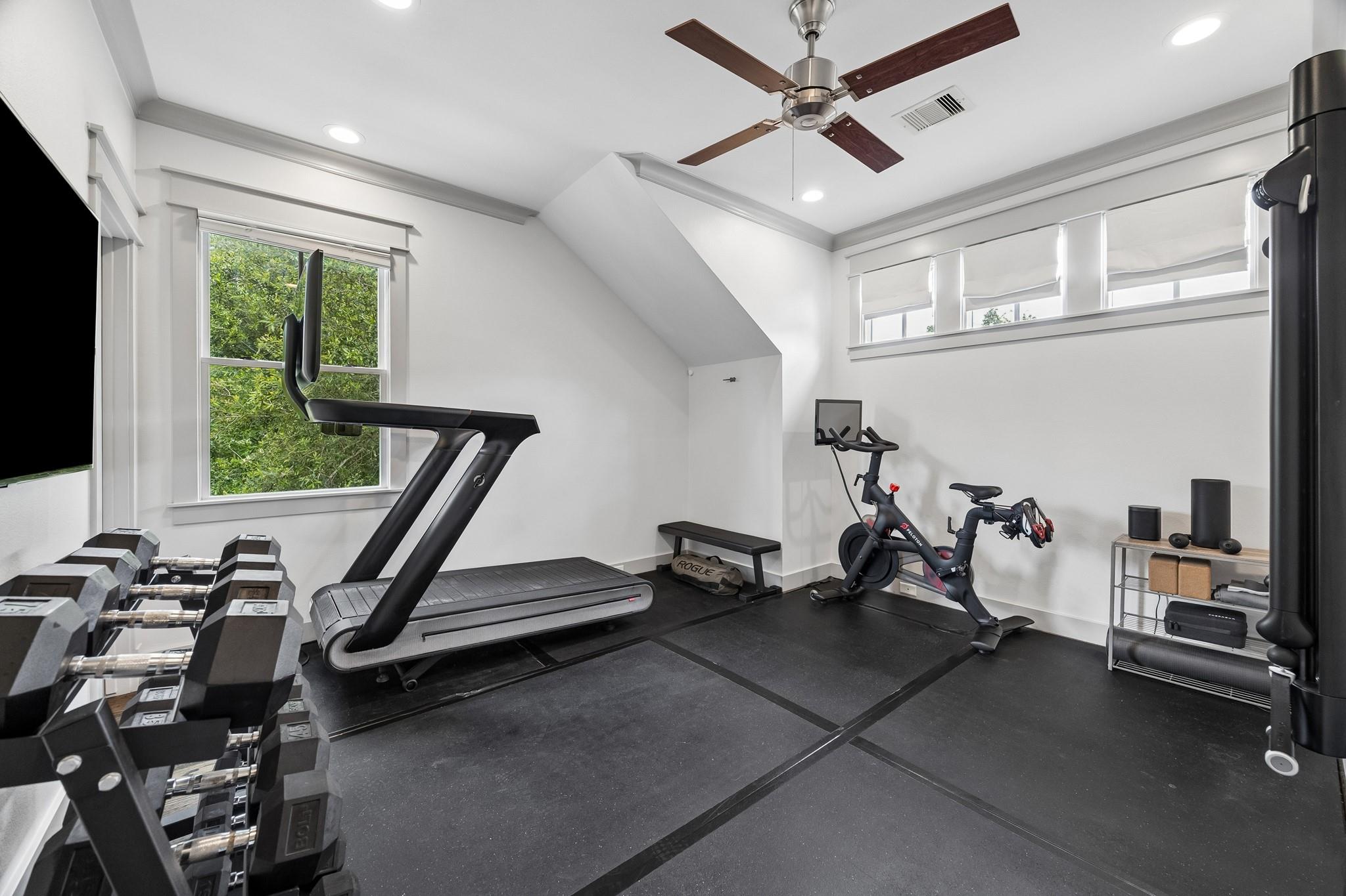 135 E 23rd Street