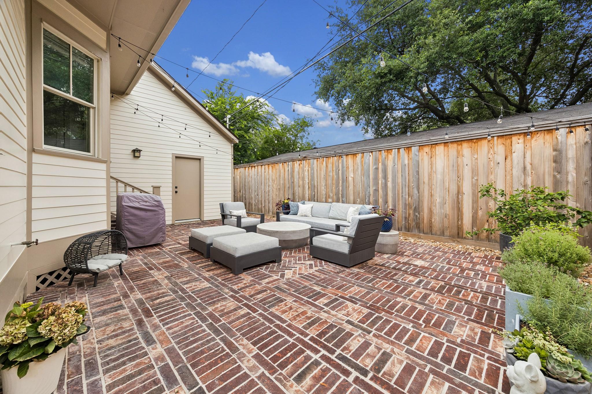 135 E 23rd Street