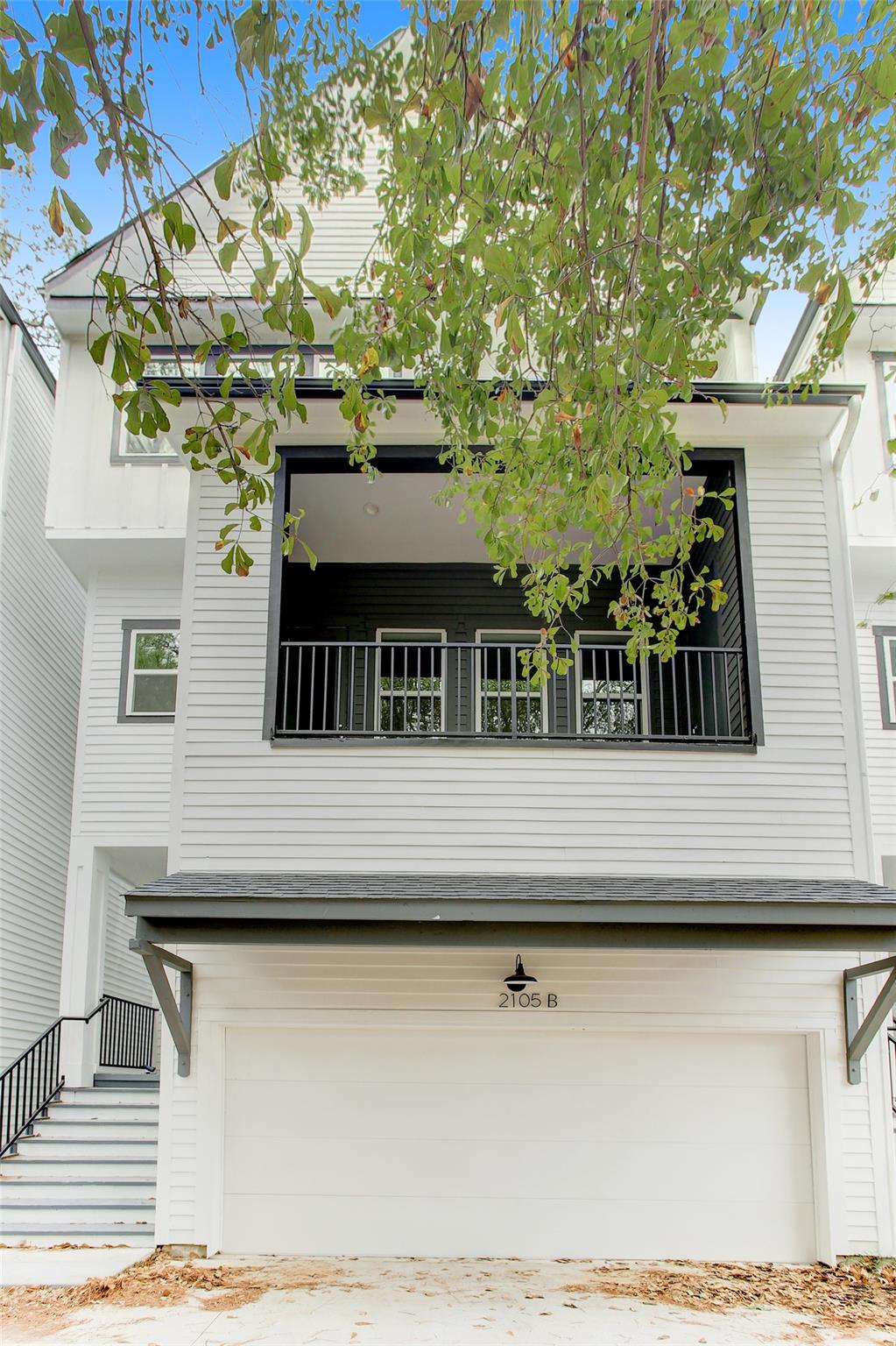 2105 Couch Street # B