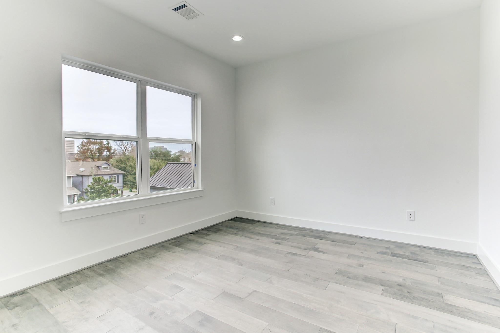2105 Couch Street # B