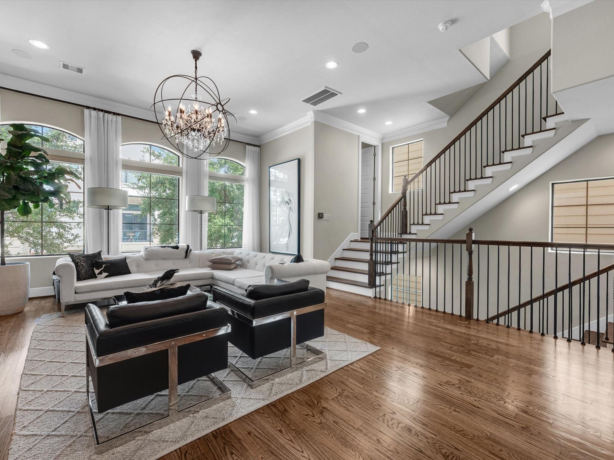 5005 Lillian Street