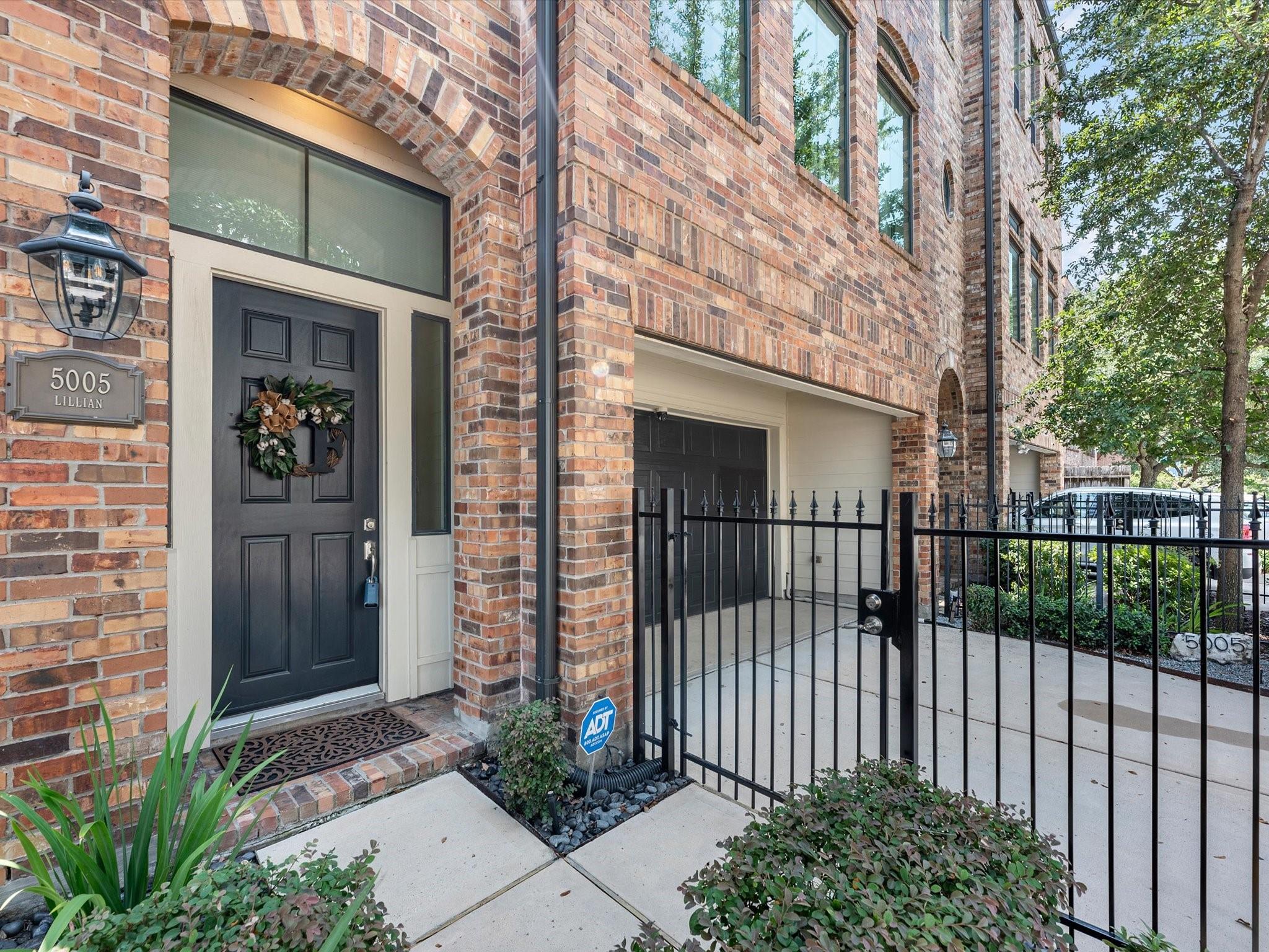 5005 Lillian Street
