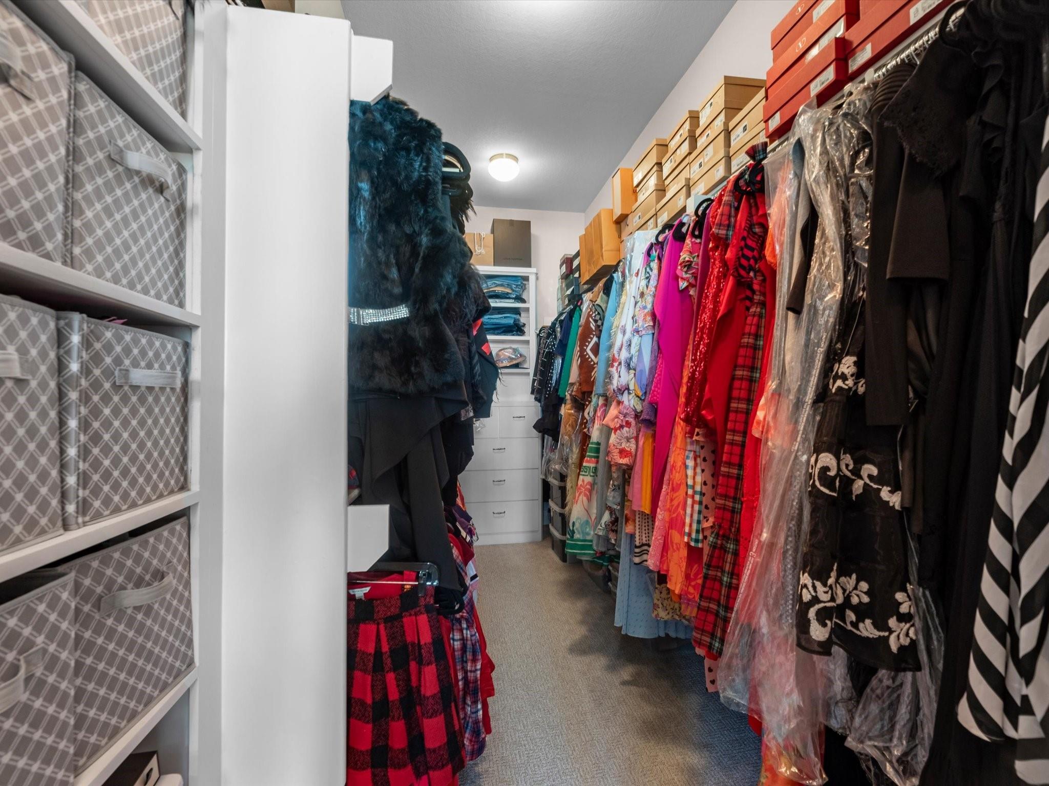 5005 Lillian Street
