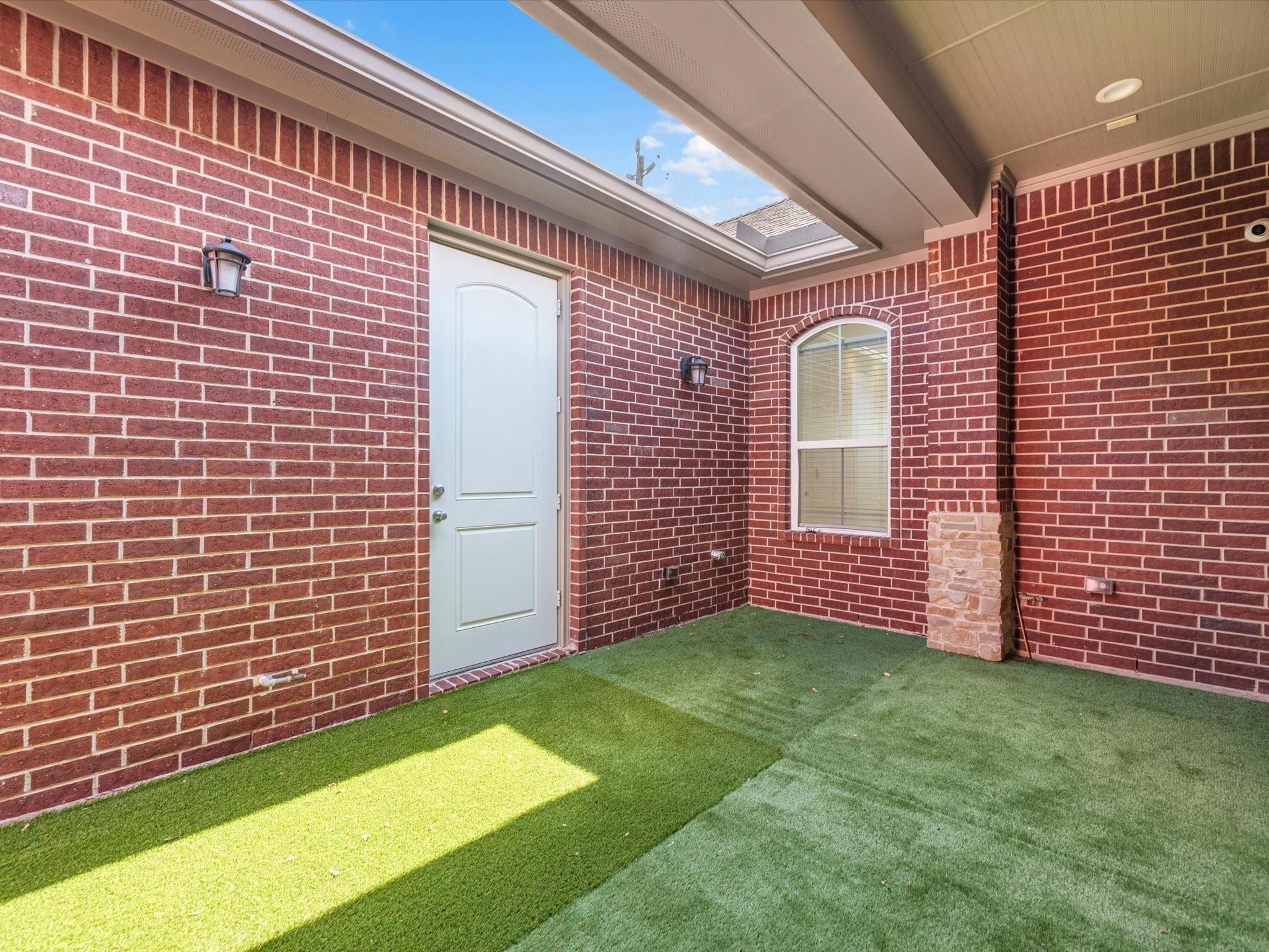 2329 Willowby Drive