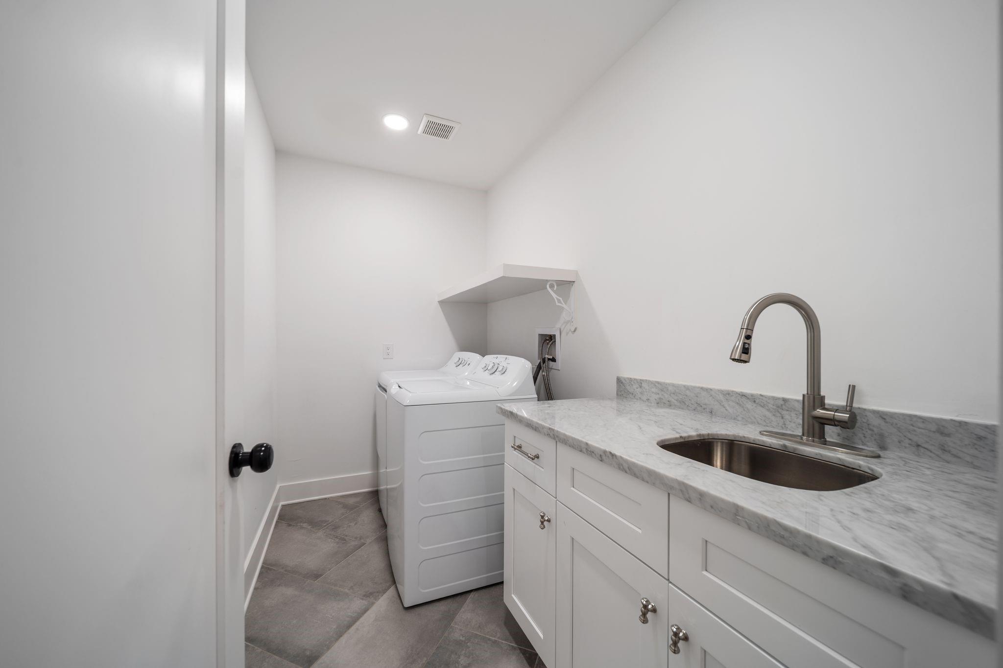 2501 Briarhurst Drive, Houston