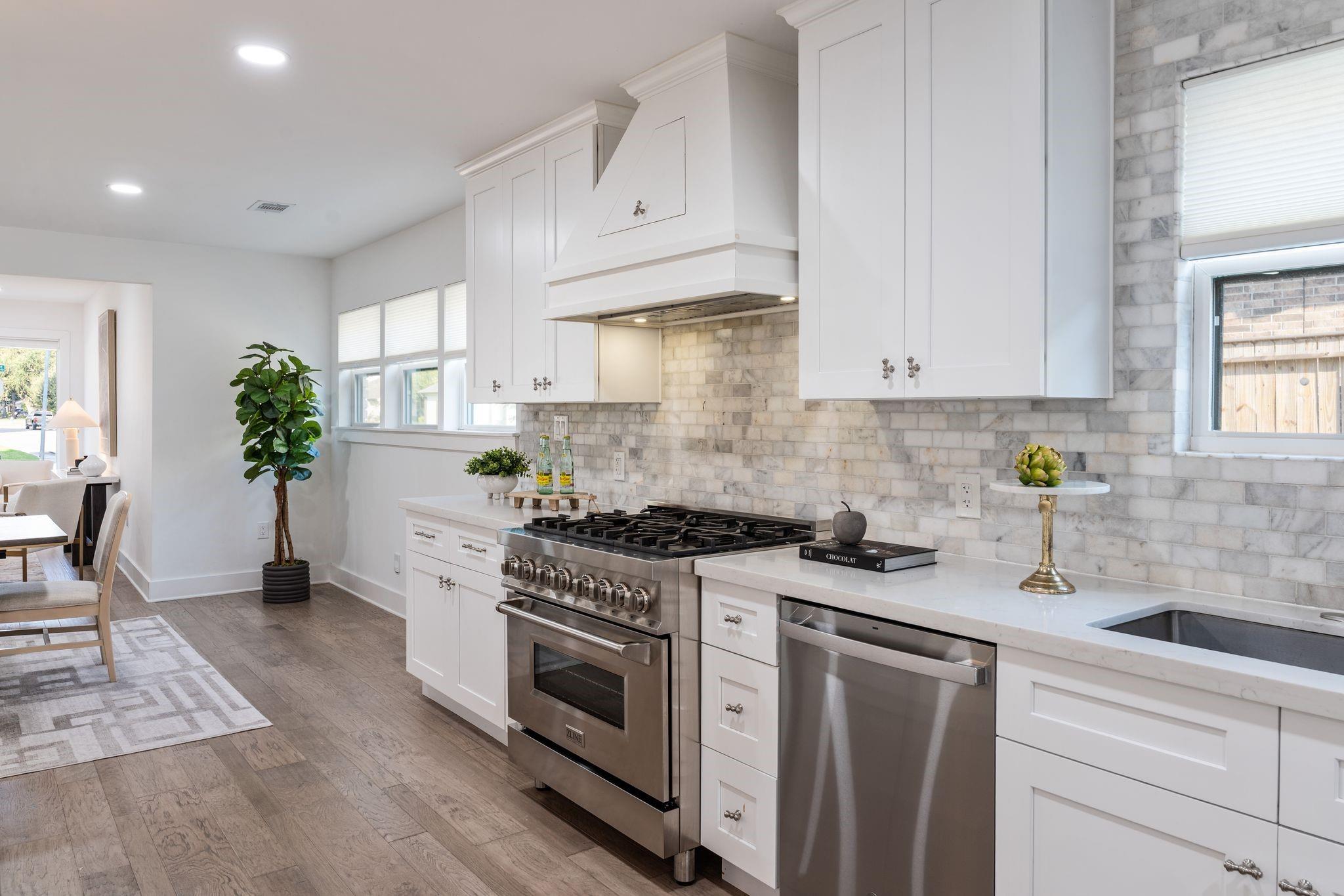 2501 Briarhurst Drive, Houston