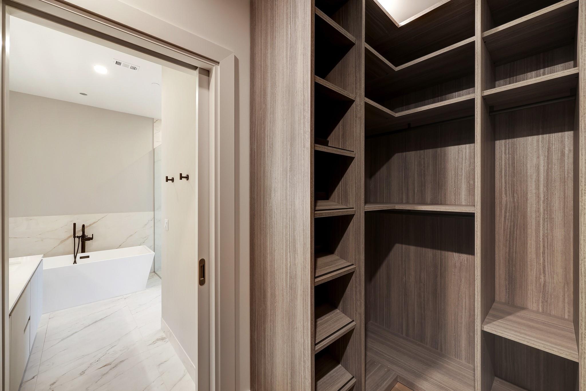 1711 Allen Parkway # 2203