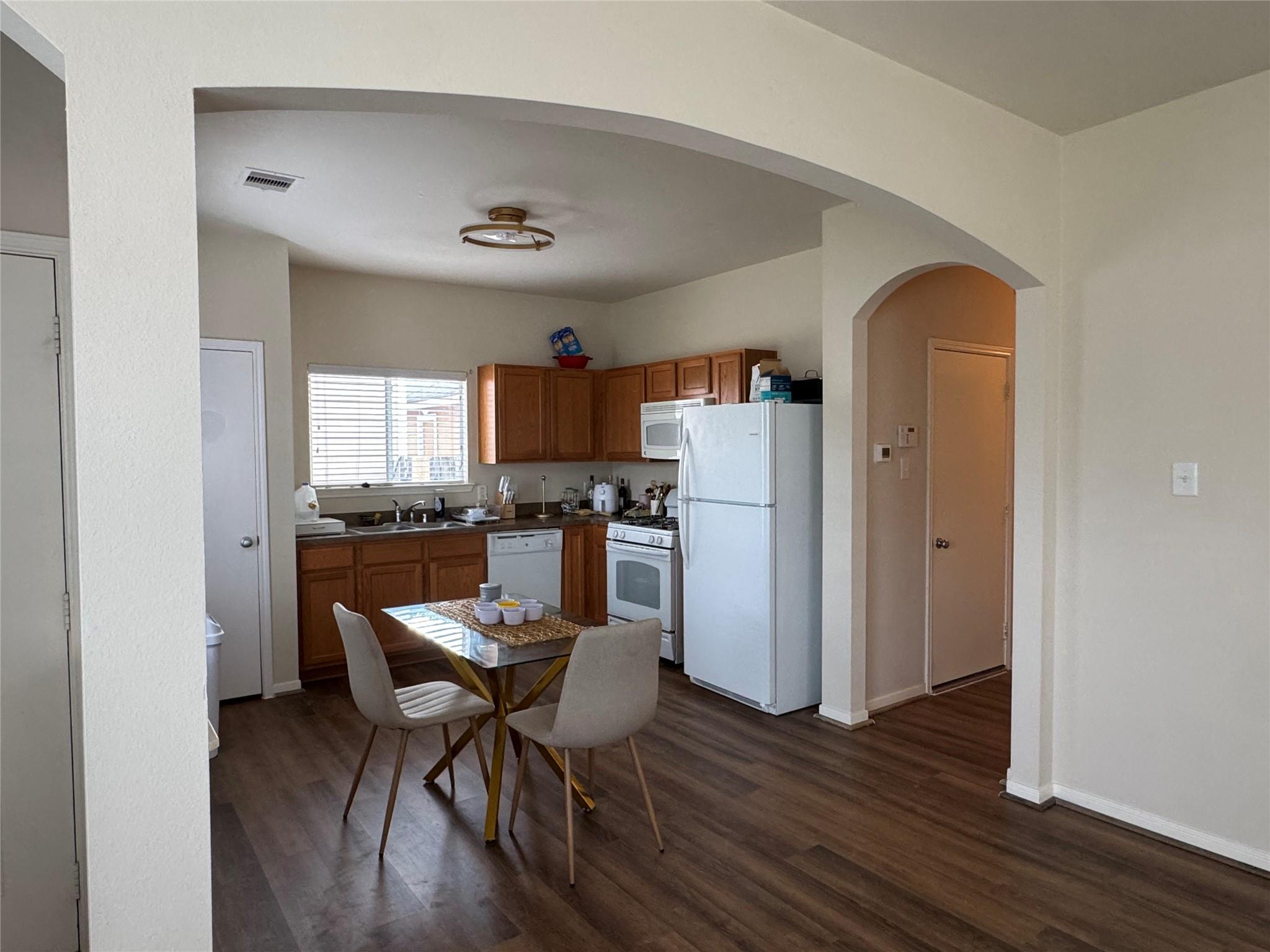 4030 Mossy Place Lane