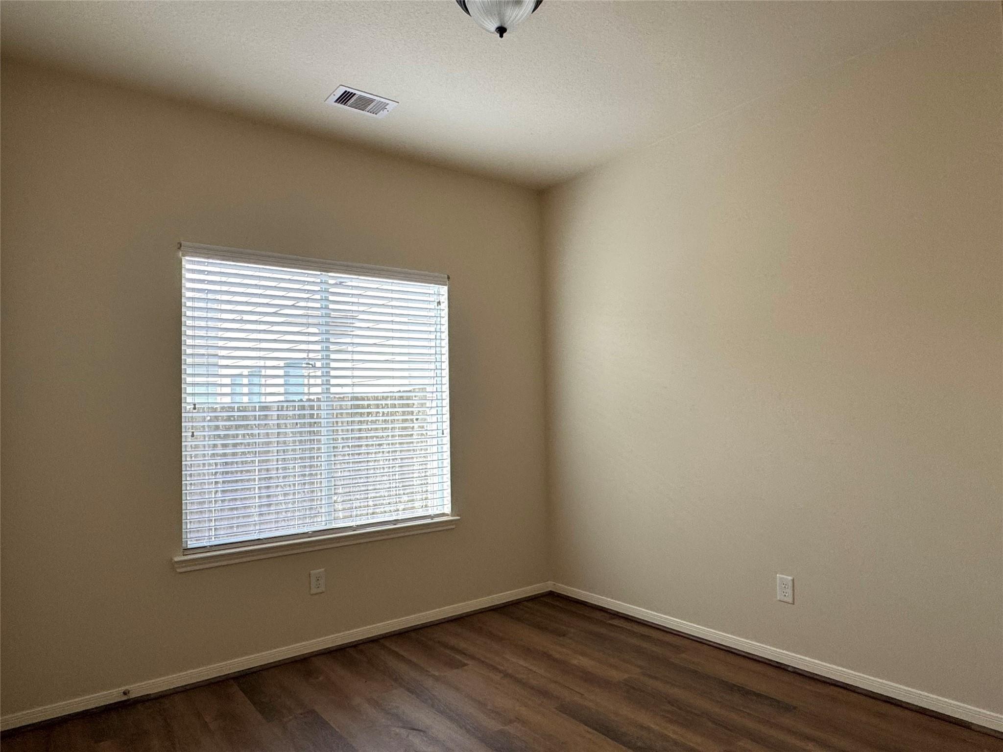 4030 Mossy Place Lane