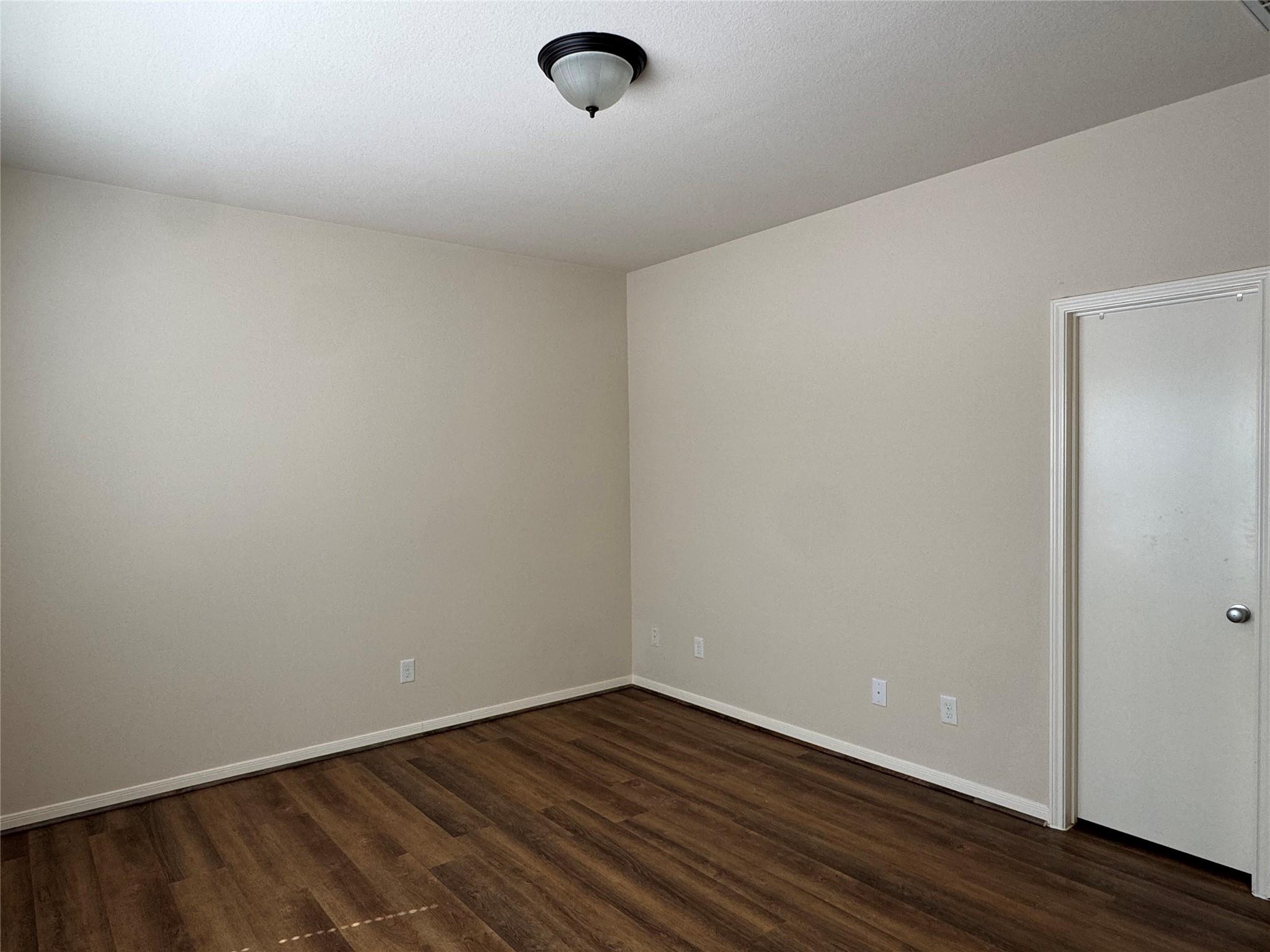 4030 Mossy Place Lane