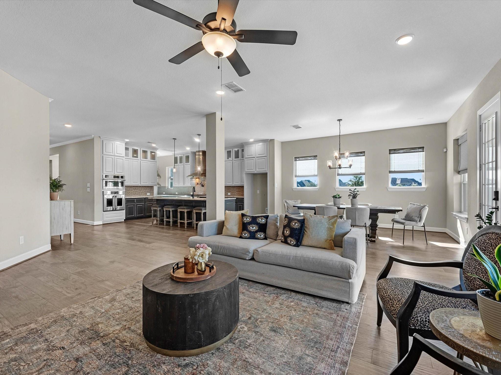 3103 Honeysuckle Way