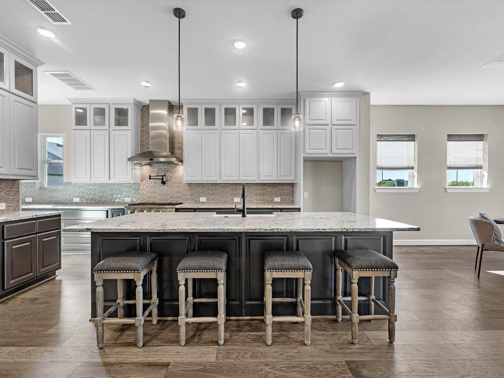 3103 Honeysuckle Way