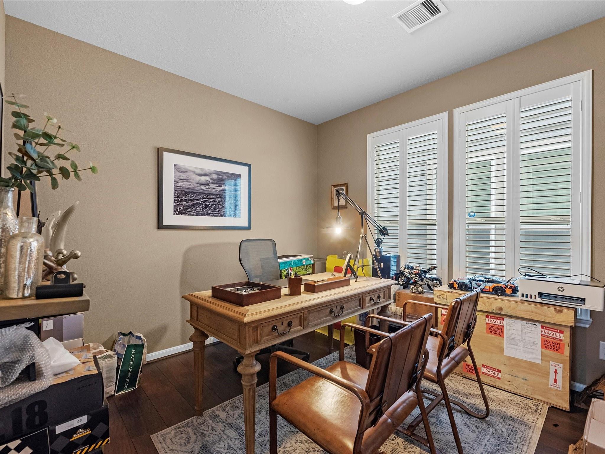 8924 Hollister Commons Lane