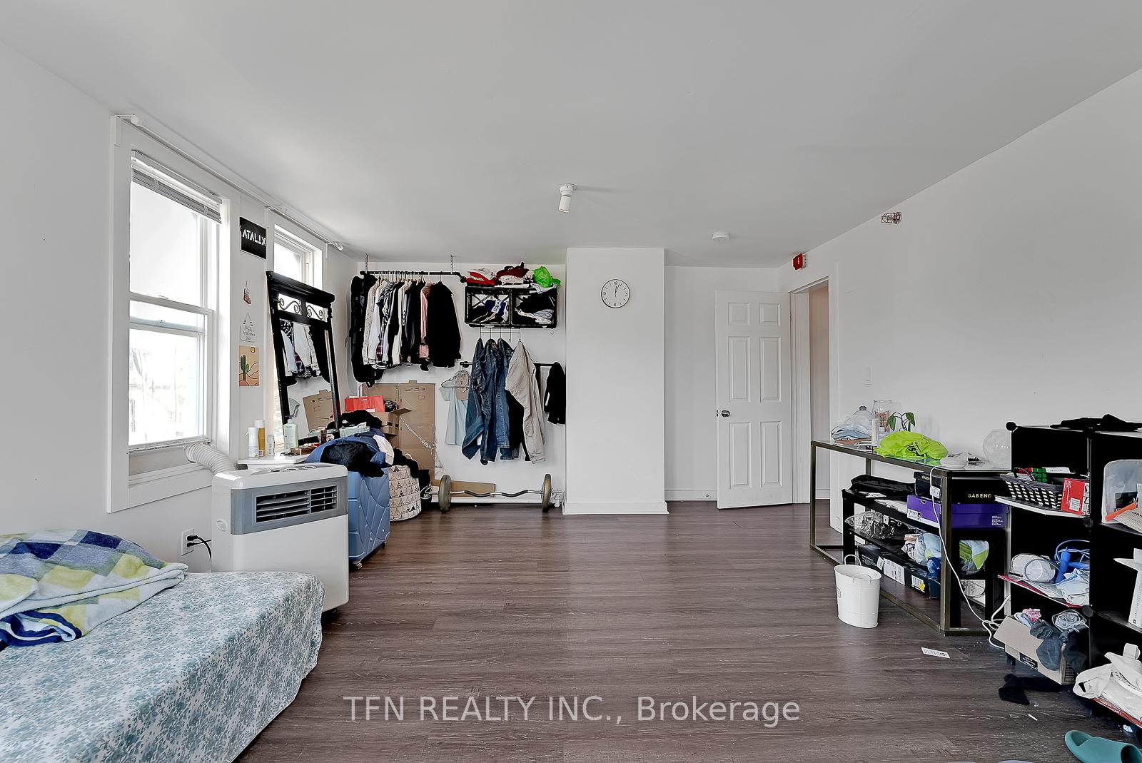 237 Gerrard Street, Toronto