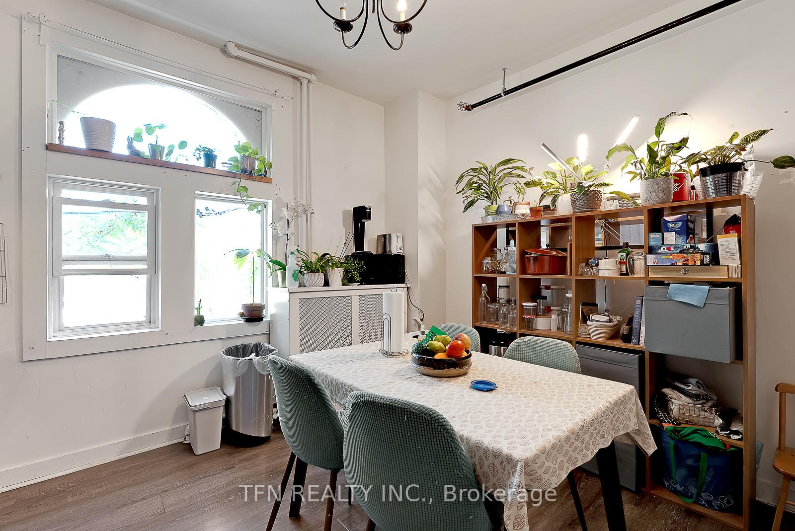 237 Gerrard Street, Toronto