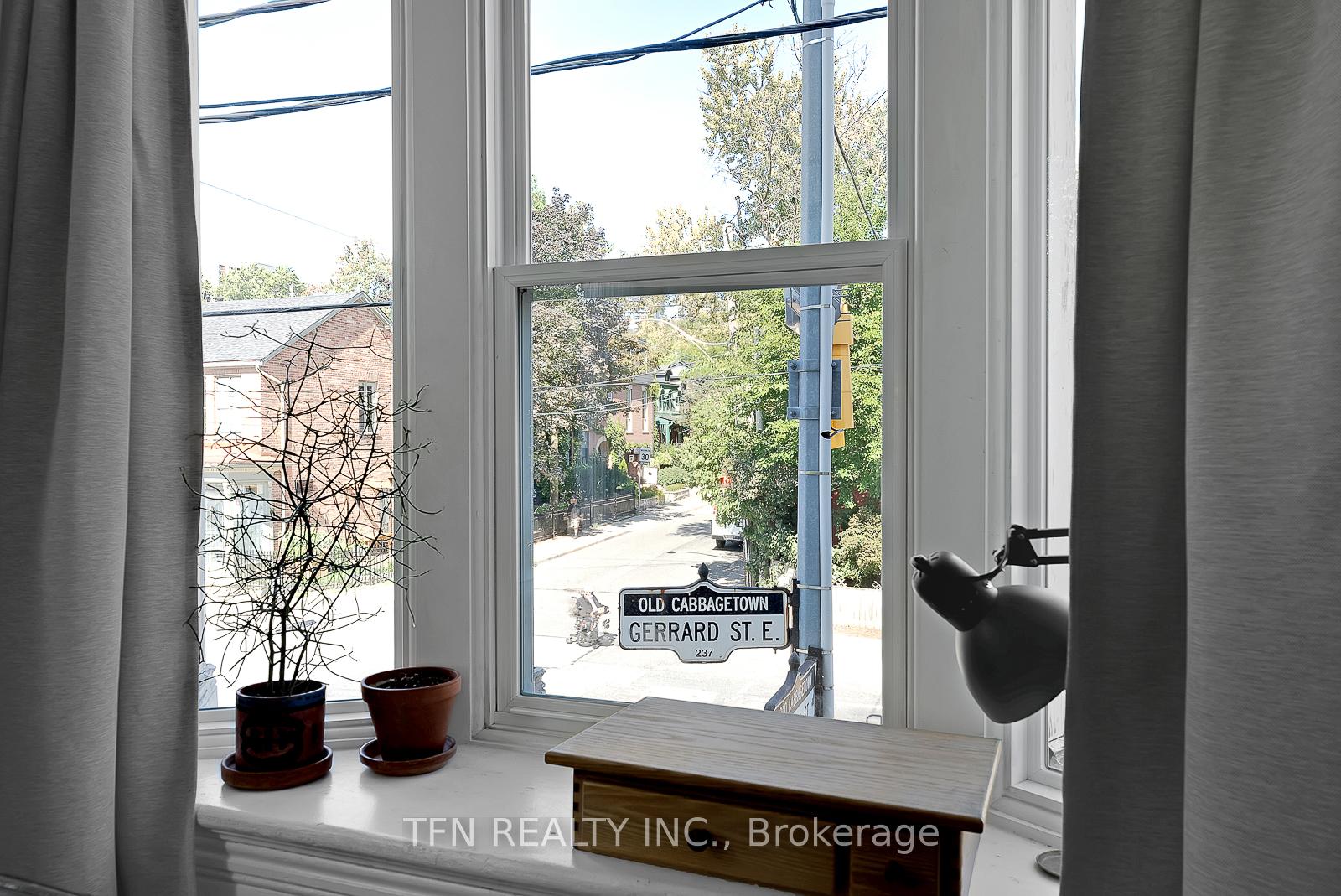 237 Gerrard Street, Toronto