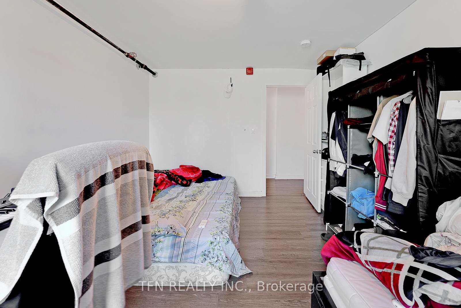 237 Gerrard Street, Toronto