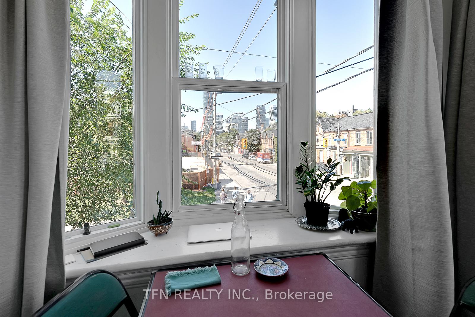 237 Gerrard Street, Toronto