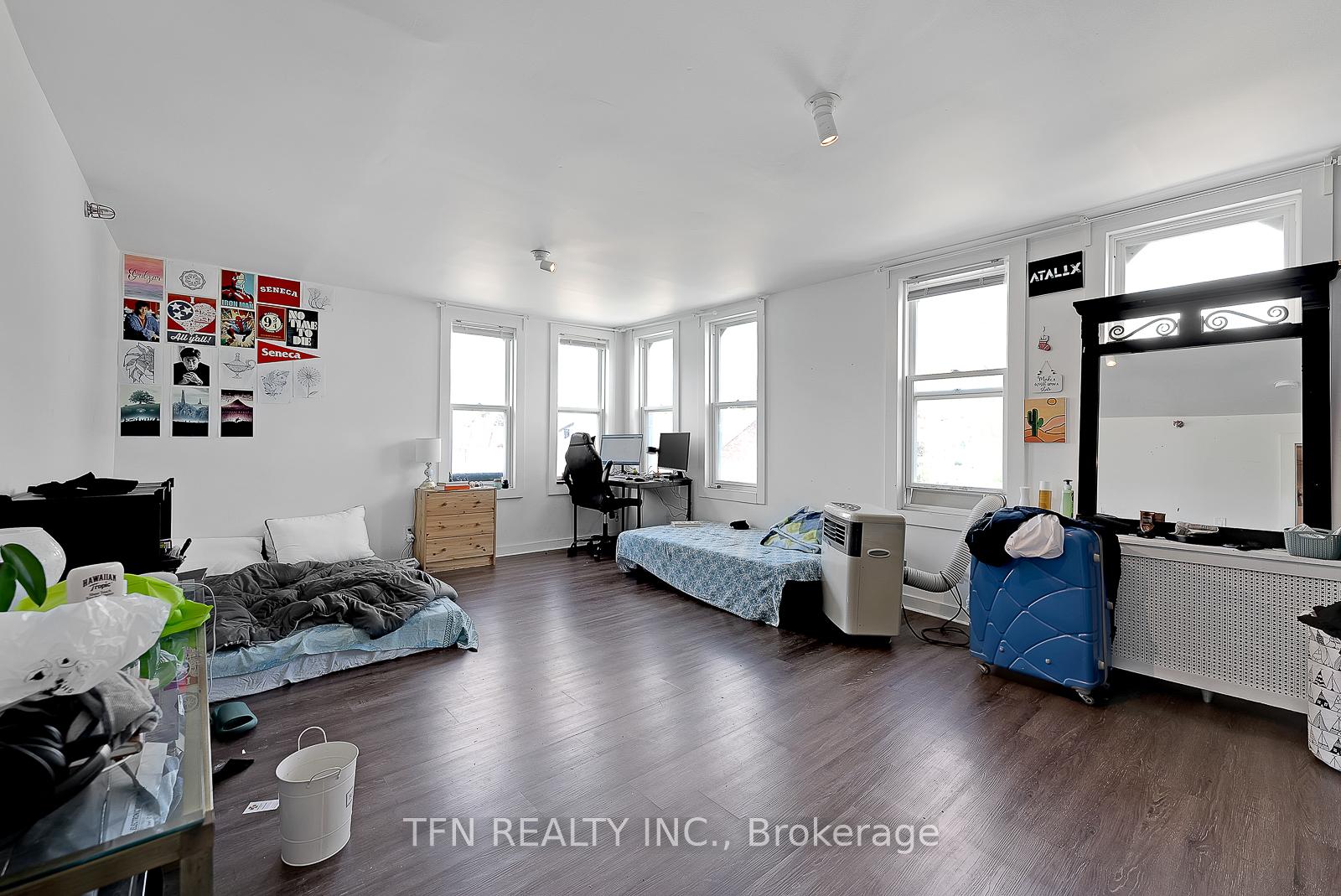 237 Gerrard Street, Toronto