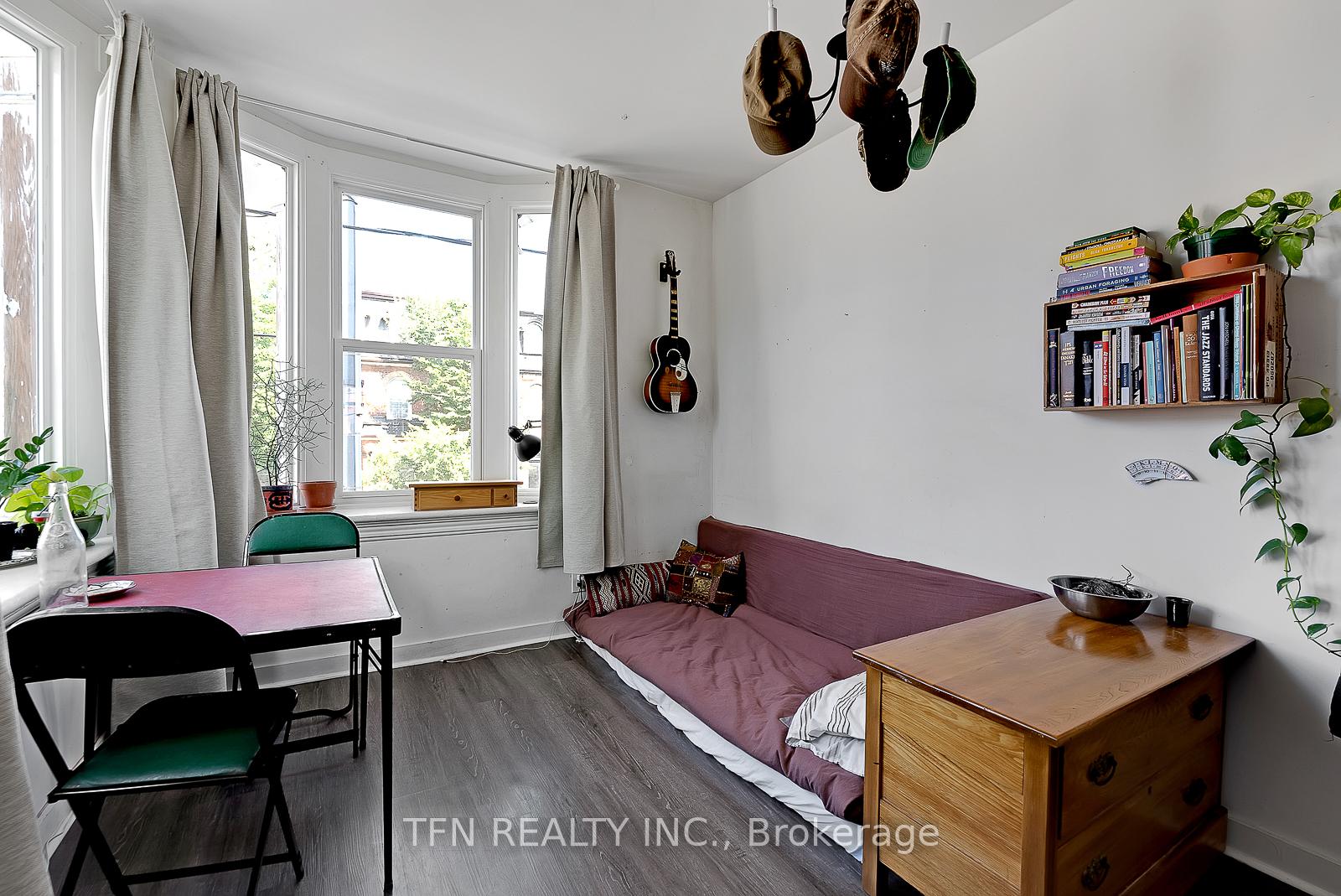 237 Gerrard Street, Toronto