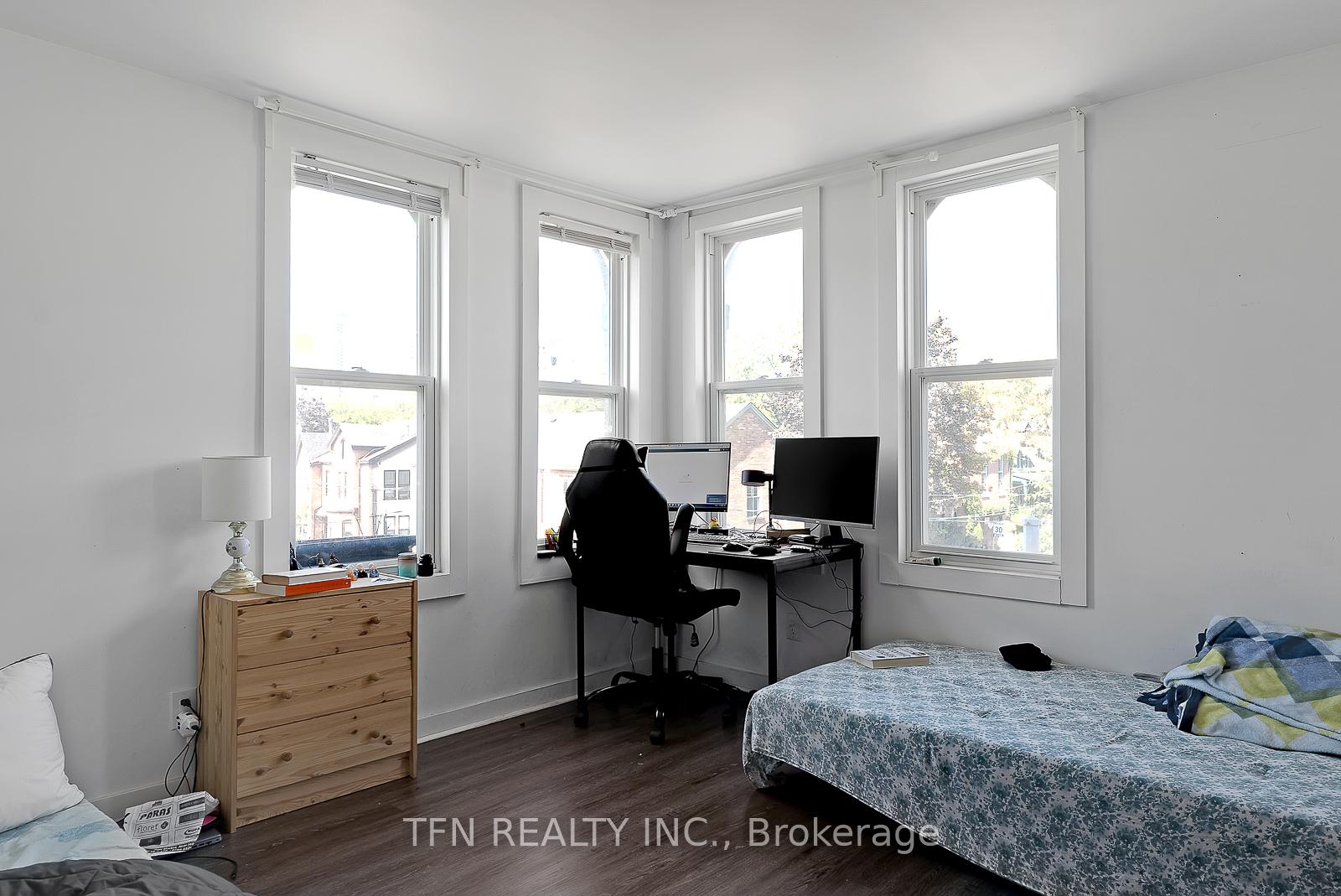237 Gerrard Street, Toronto