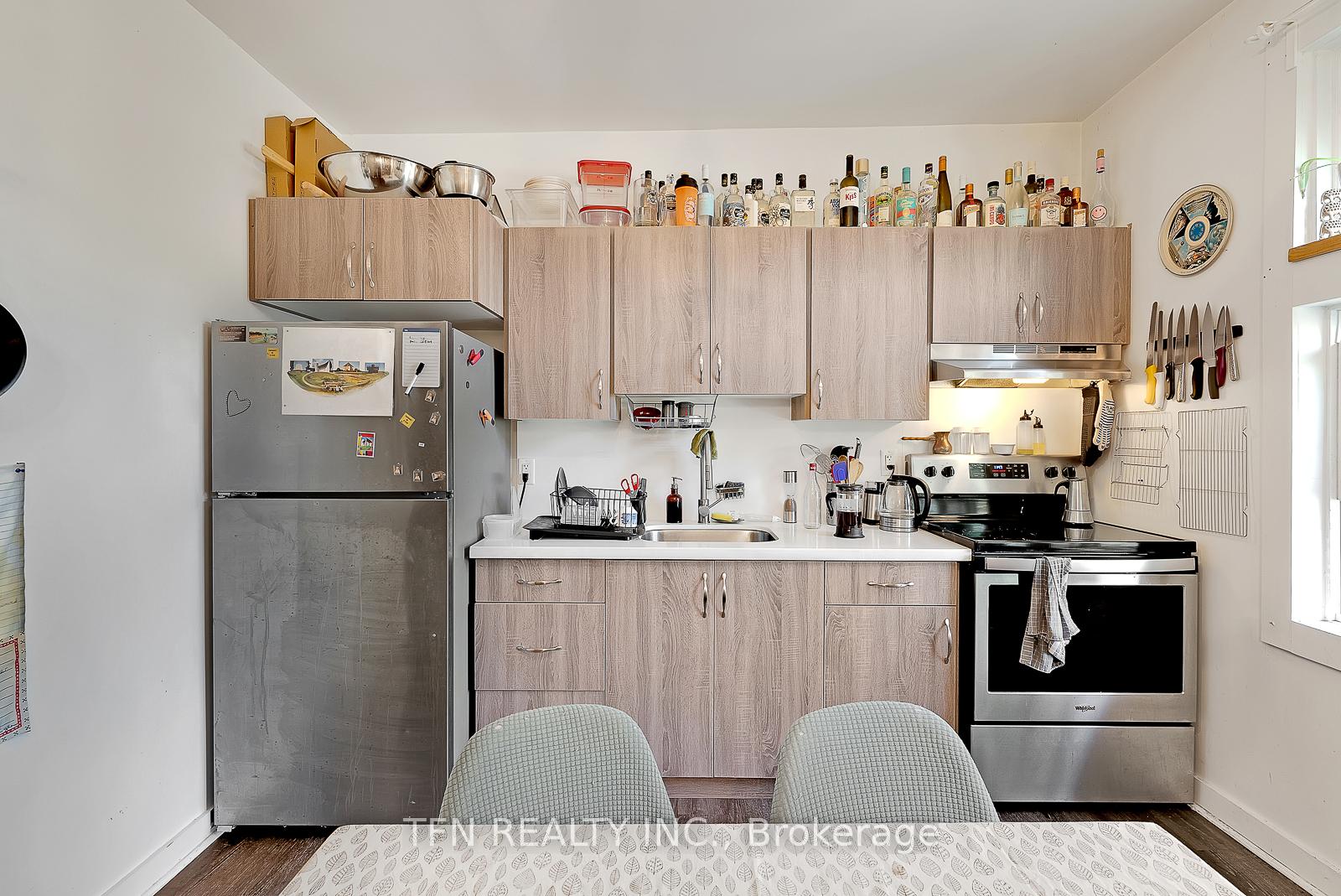 237 Gerrard Street, Toronto