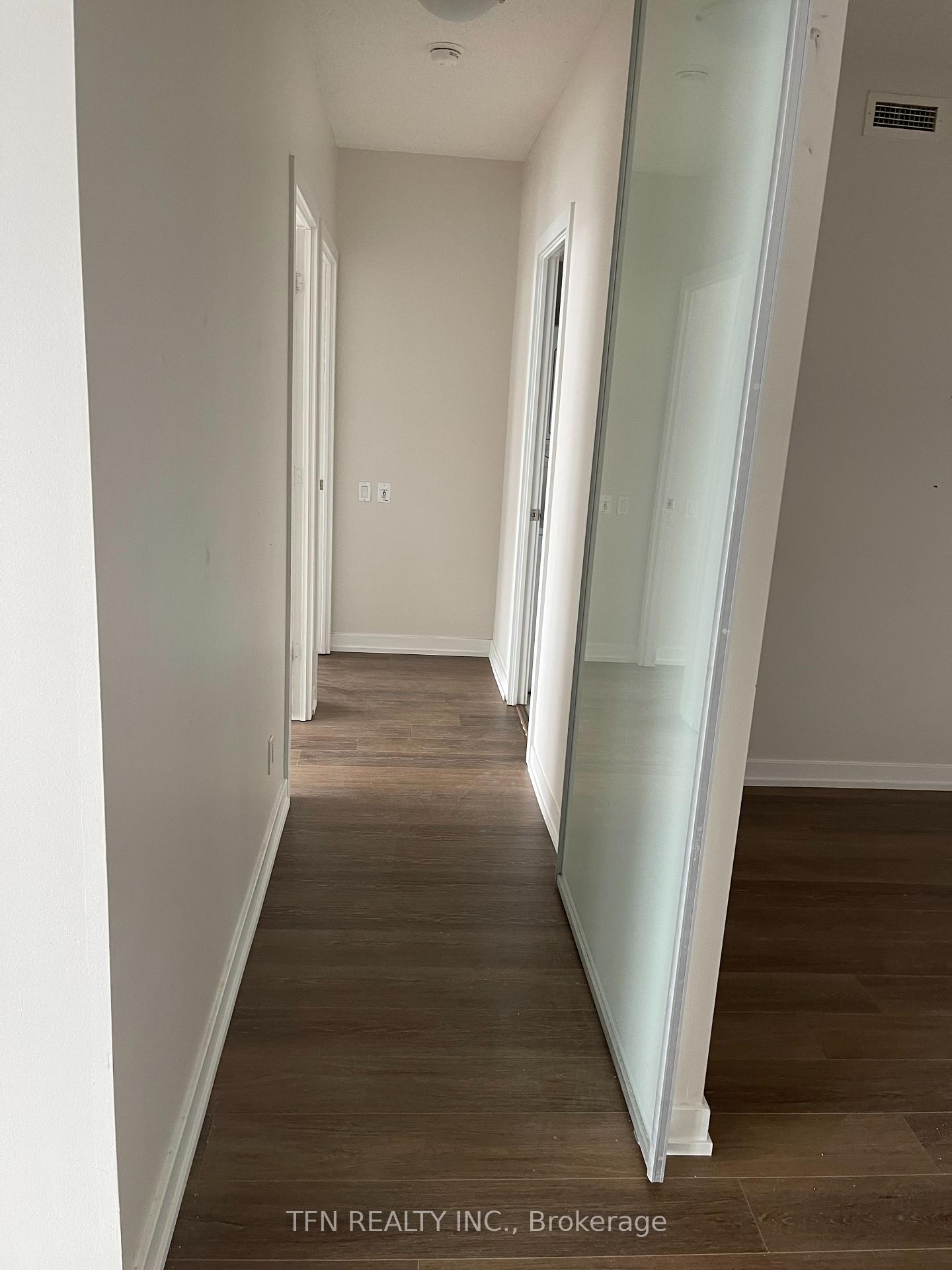 33 Charles Street E 3805