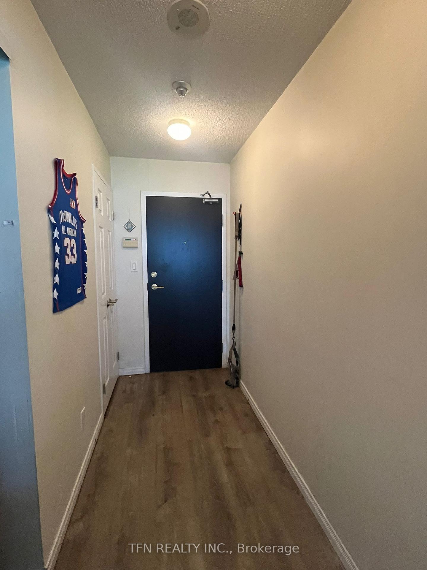 230 King Street E 1001