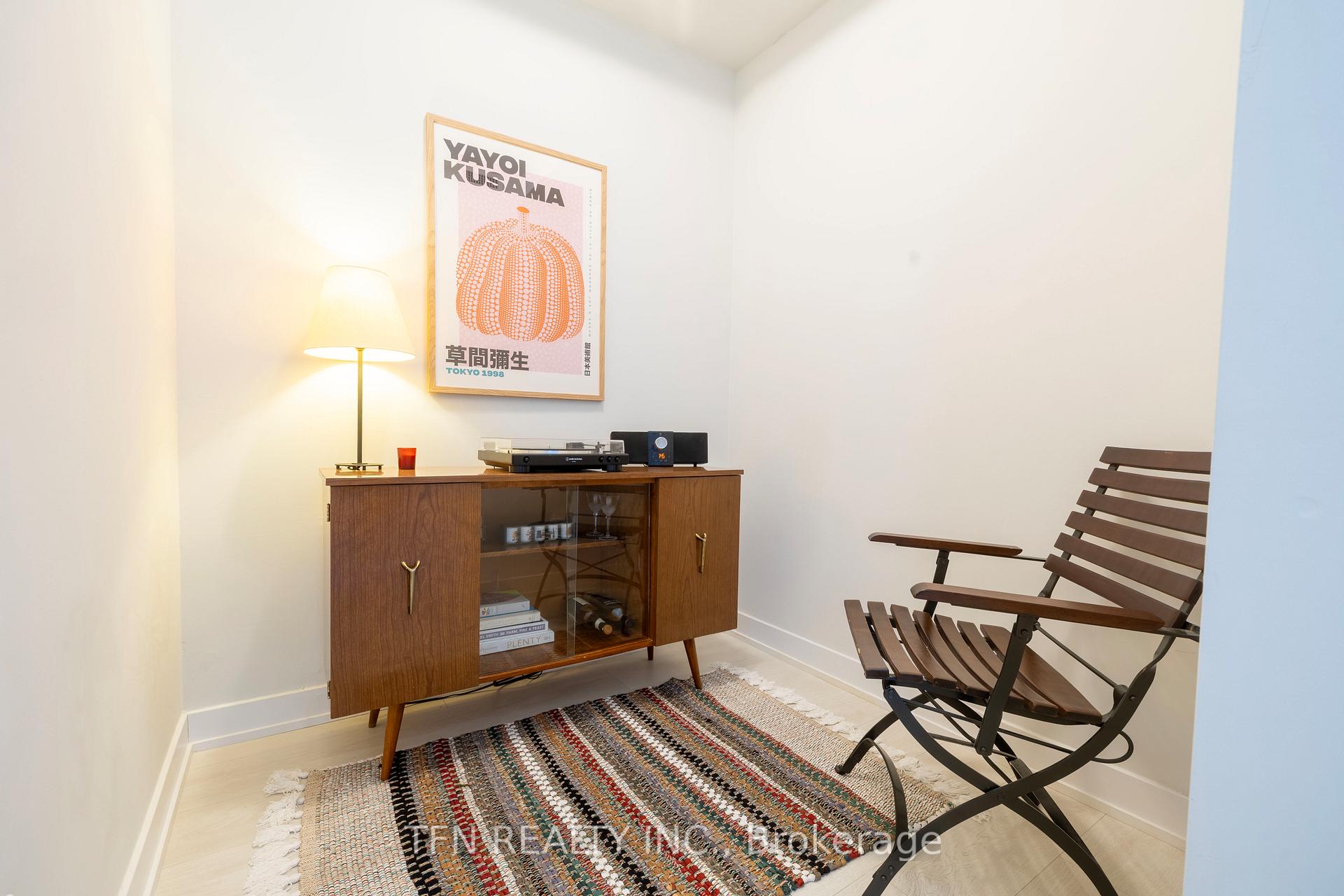 50 Bruyeres Mews 726