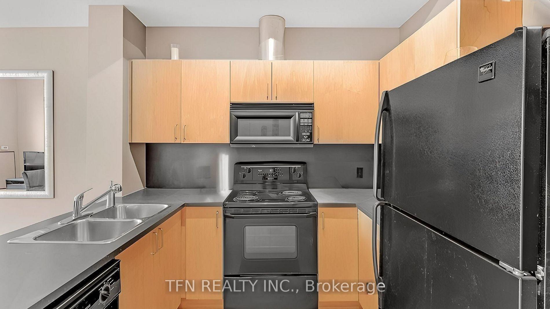 388 Richmond Street W 704, Toronto Unit: 704