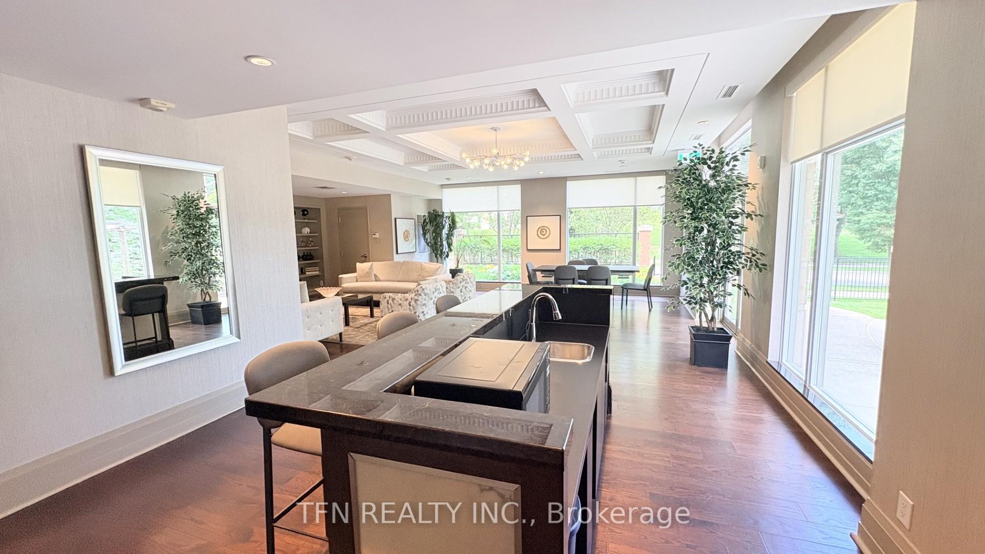 17 Ruddington Drive 103, Toronto Unit: 103