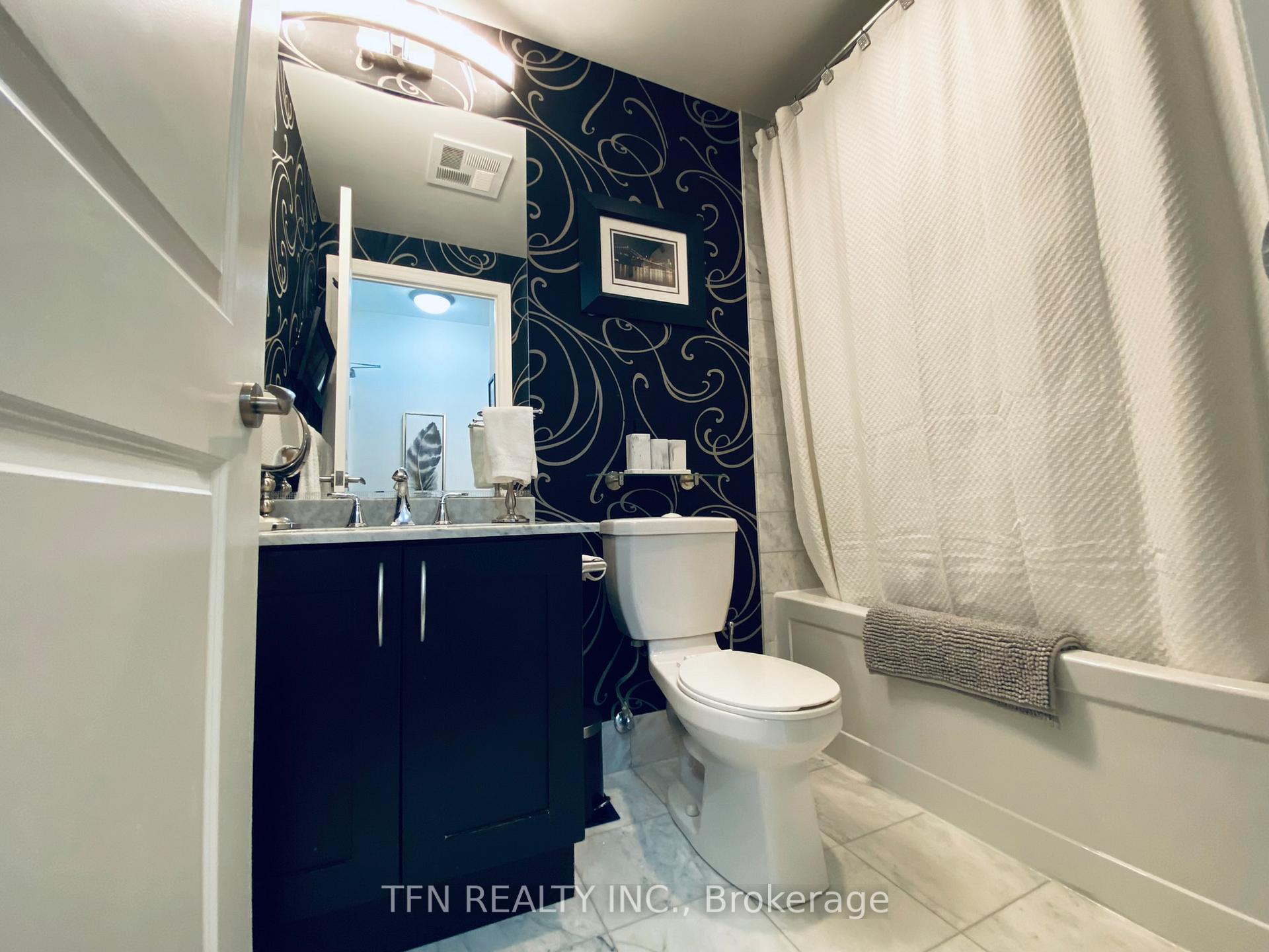 17 Ruddington Drive 103, Toronto Unit: 103