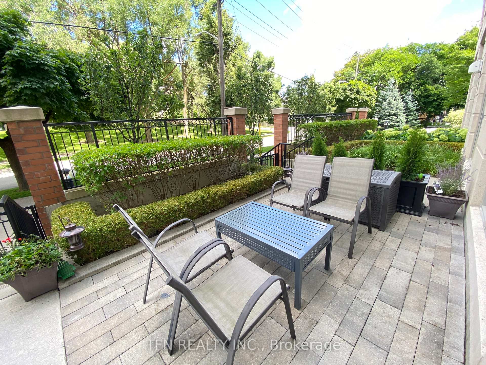 17 Ruddington Drive 103, Toronto Unit: 103