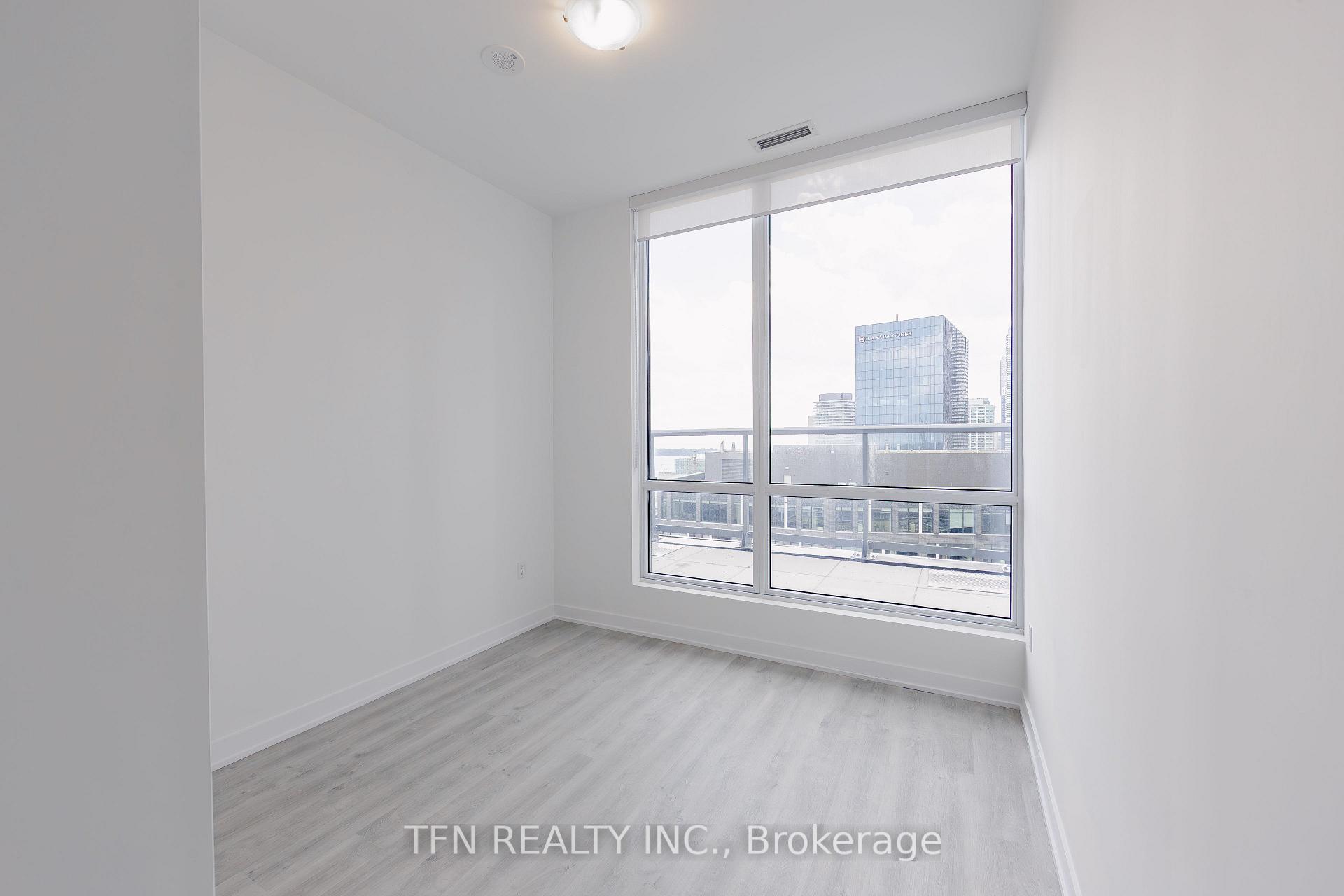 15 Richardson Street 2116, Toronto Unit: 2116