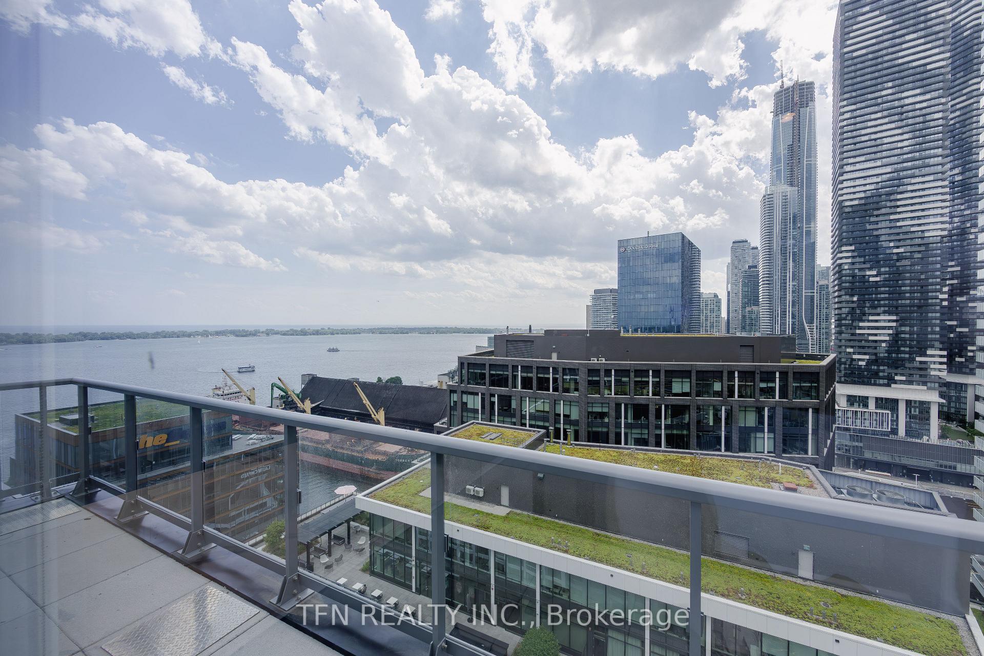 15 Richardson Street 2116, Toronto Unit: 2116