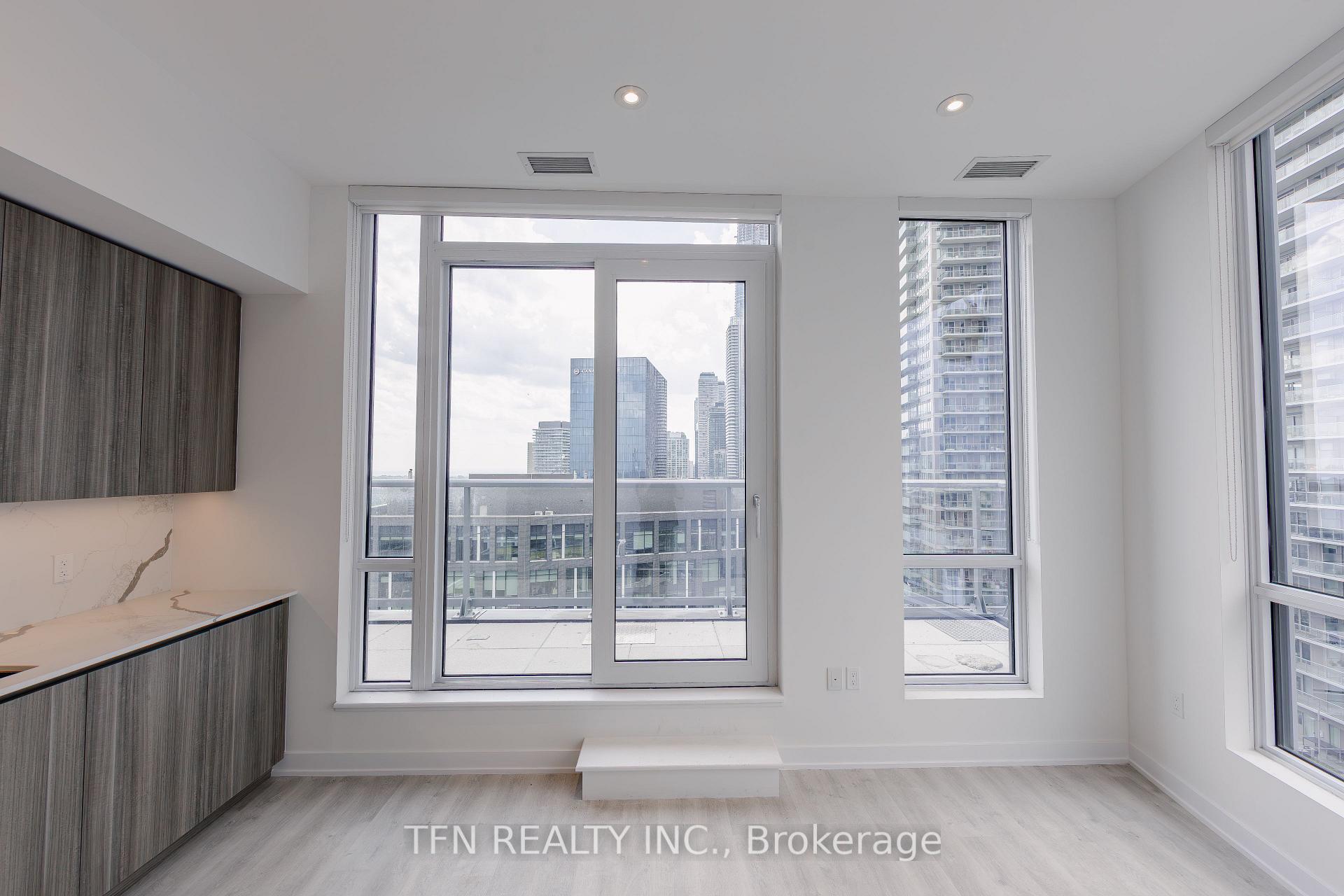 15 Richardson Street 2116, Toronto Unit: 2116