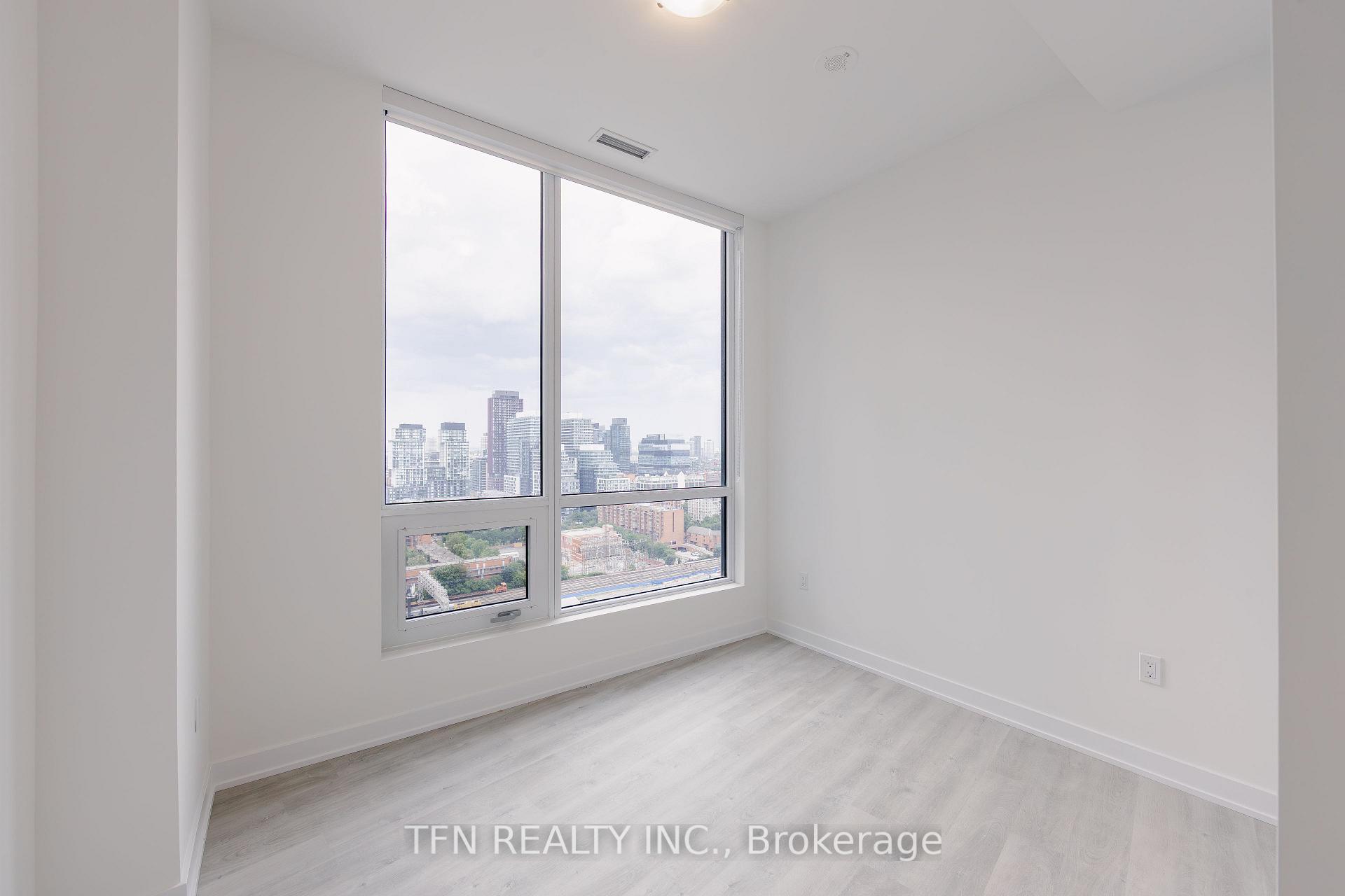 15 Richardson Street 2116, Toronto Unit: 2116