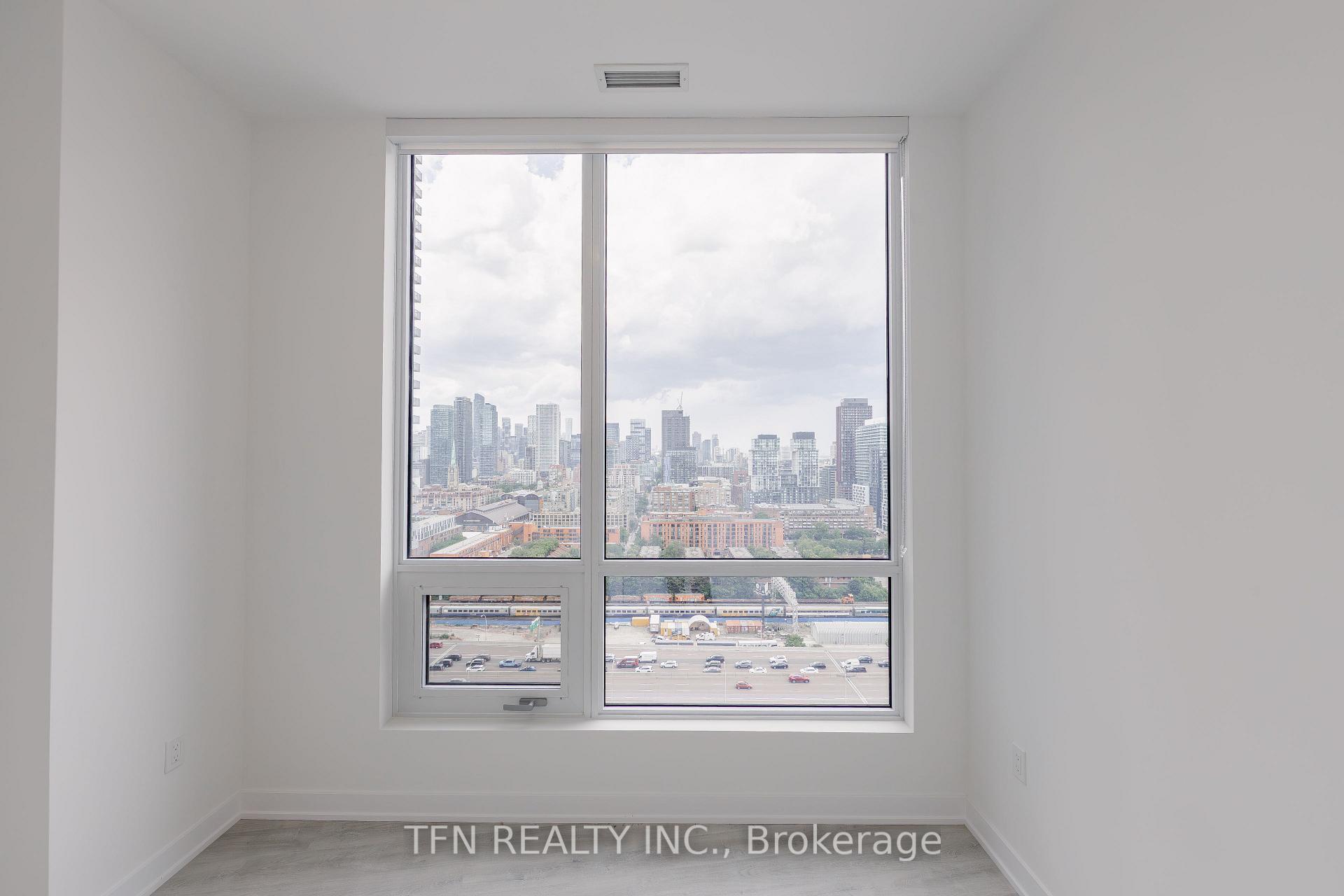 15 Richardson Street 2116, Toronto Unit: 2116