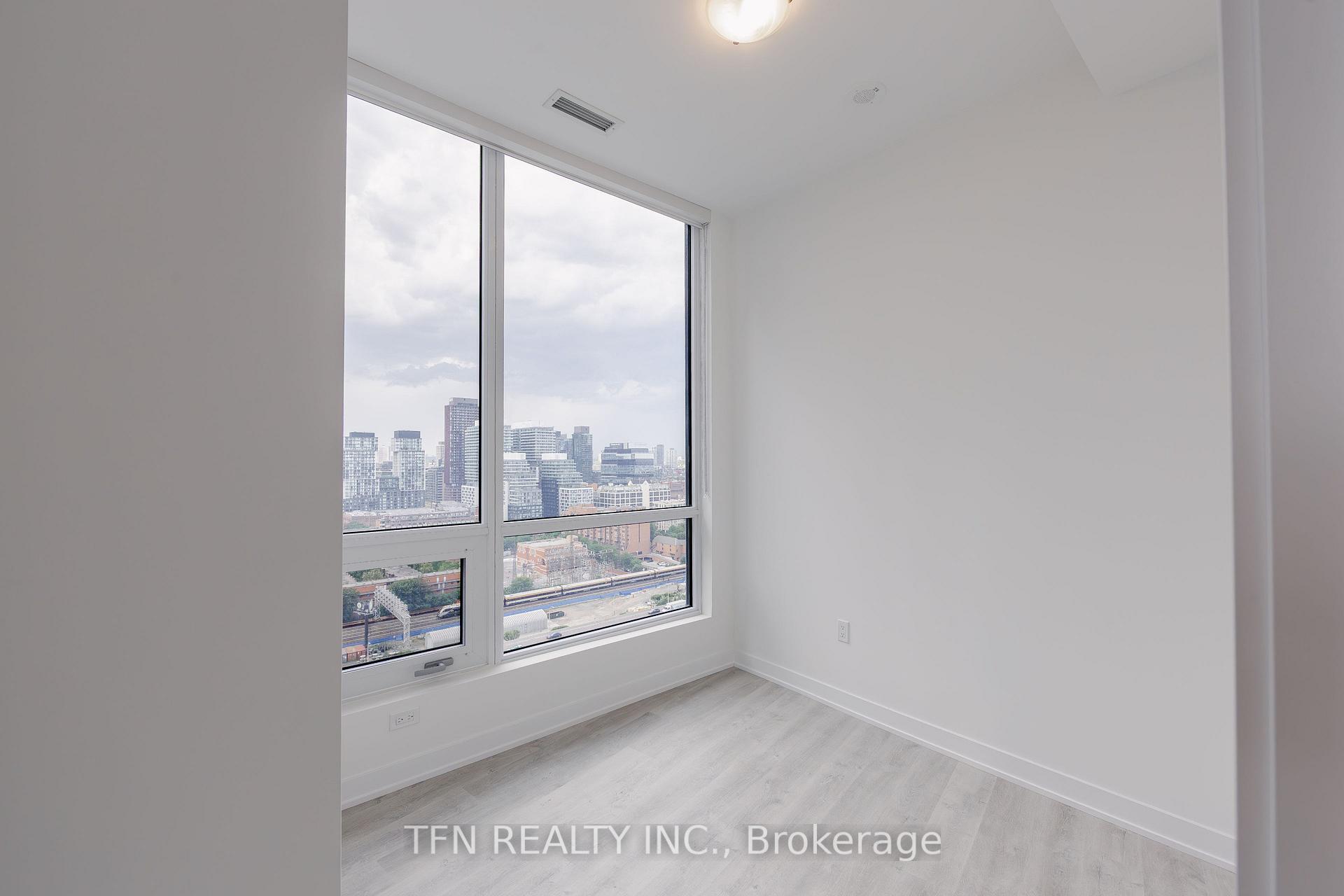 15 Richardson Street 2116, Toronto Unit: 2116