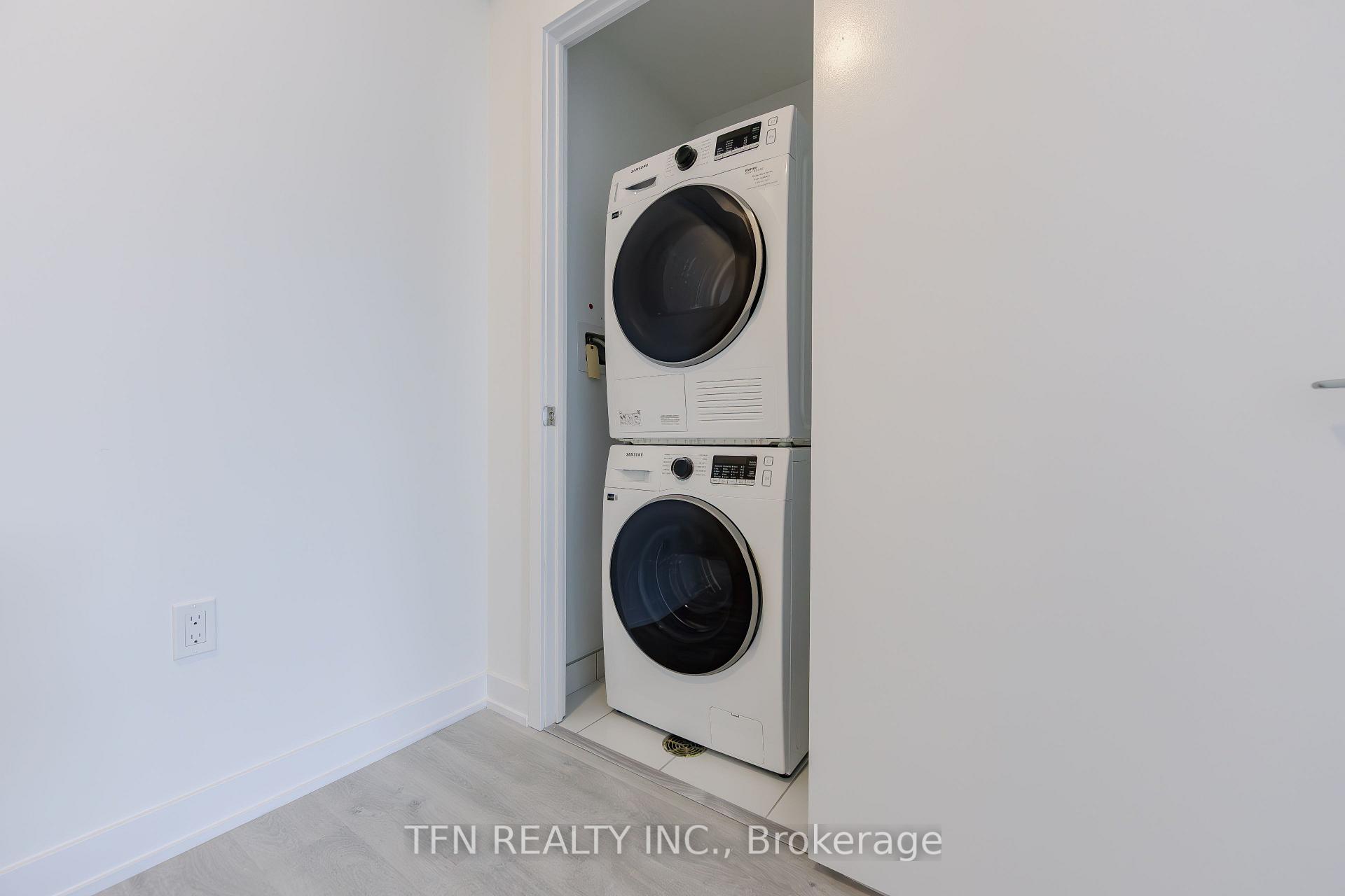 15 Richardson Street 1313, Toronto Unit: 1313