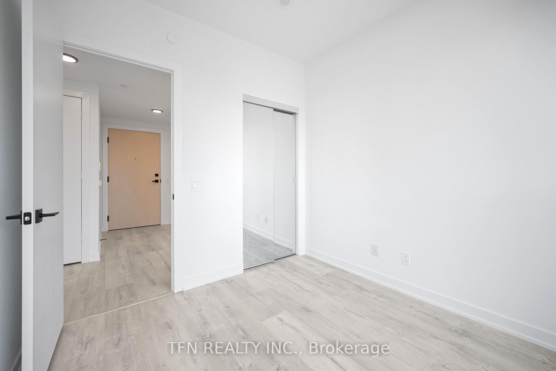 327 King Street W 4506, Toronto Unit: 4506