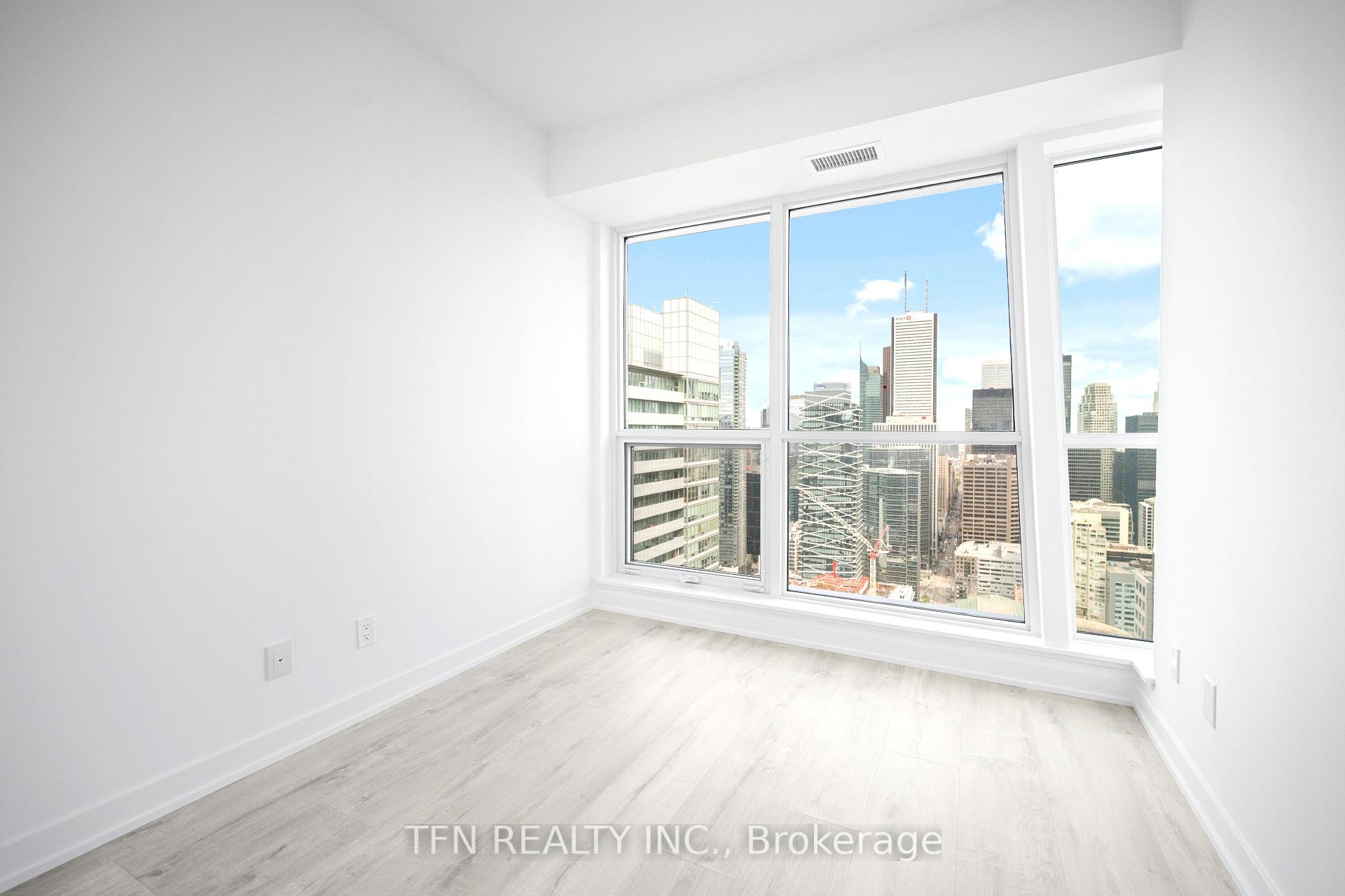 327 King Street W 4506, Toronto Unit: 4506