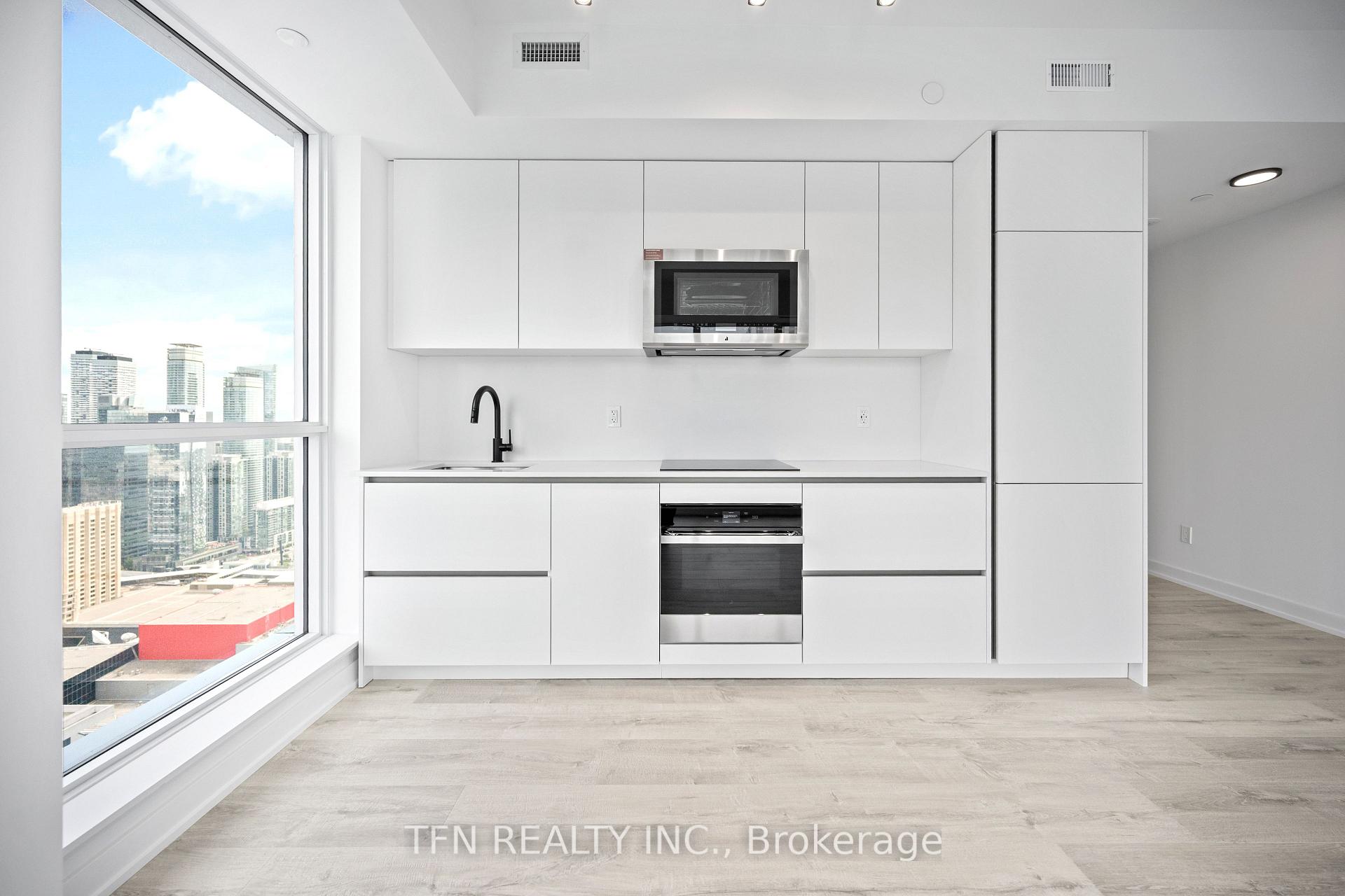 327 King Street W 4506, Toronto Unit: 4506